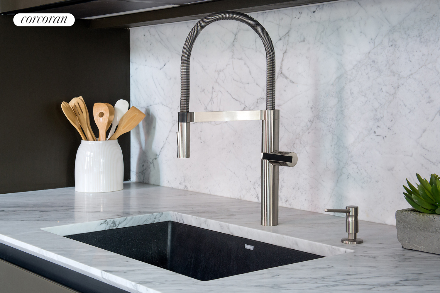 #13 photo, Brooklyn, Greenpoint , NY 11222