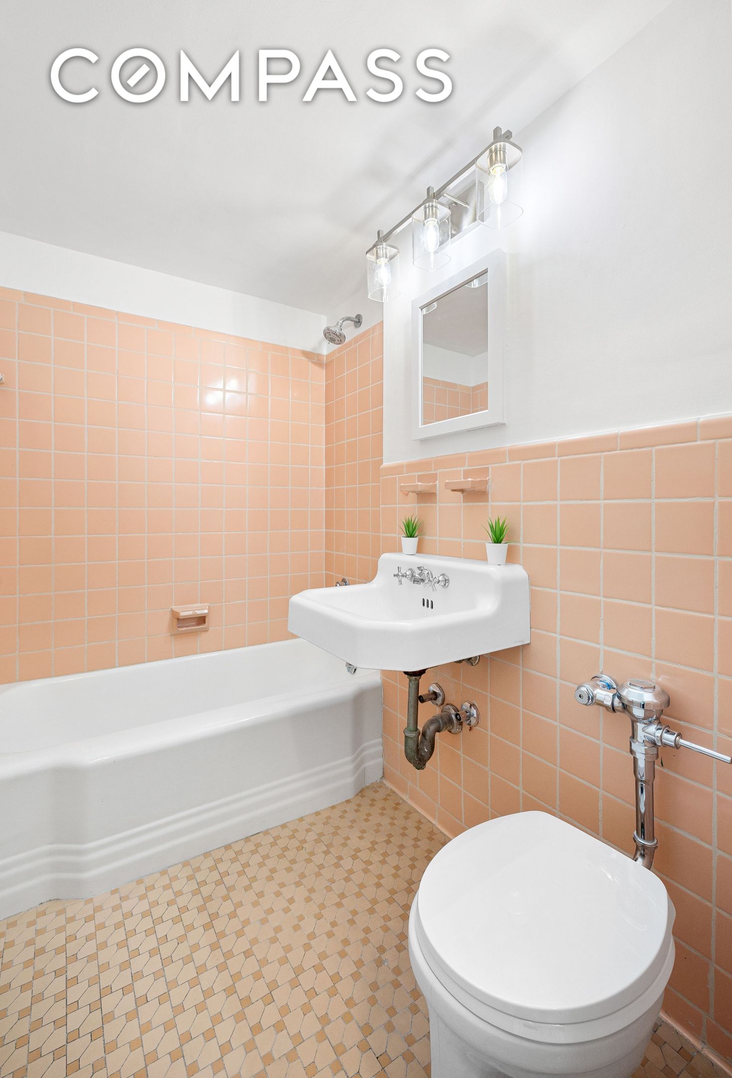 #10 photo, 35-51 85th Street, クイーンズ区 Jackson Heights , NY 11372