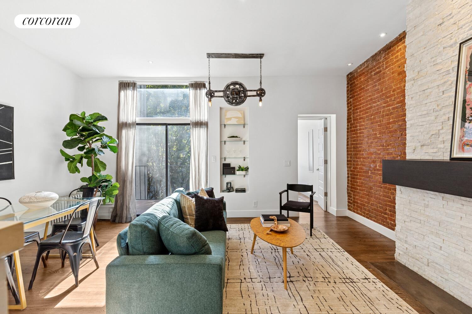 #1 photo, 24 W 83RD Street, マンハッタン Upper West Side , NY 10024