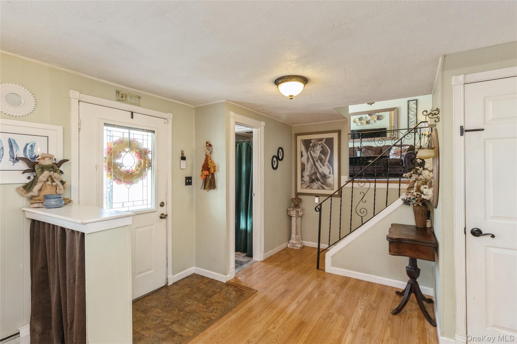 #6 photo, 30 Fairlane Drive, Selden , NY 11784