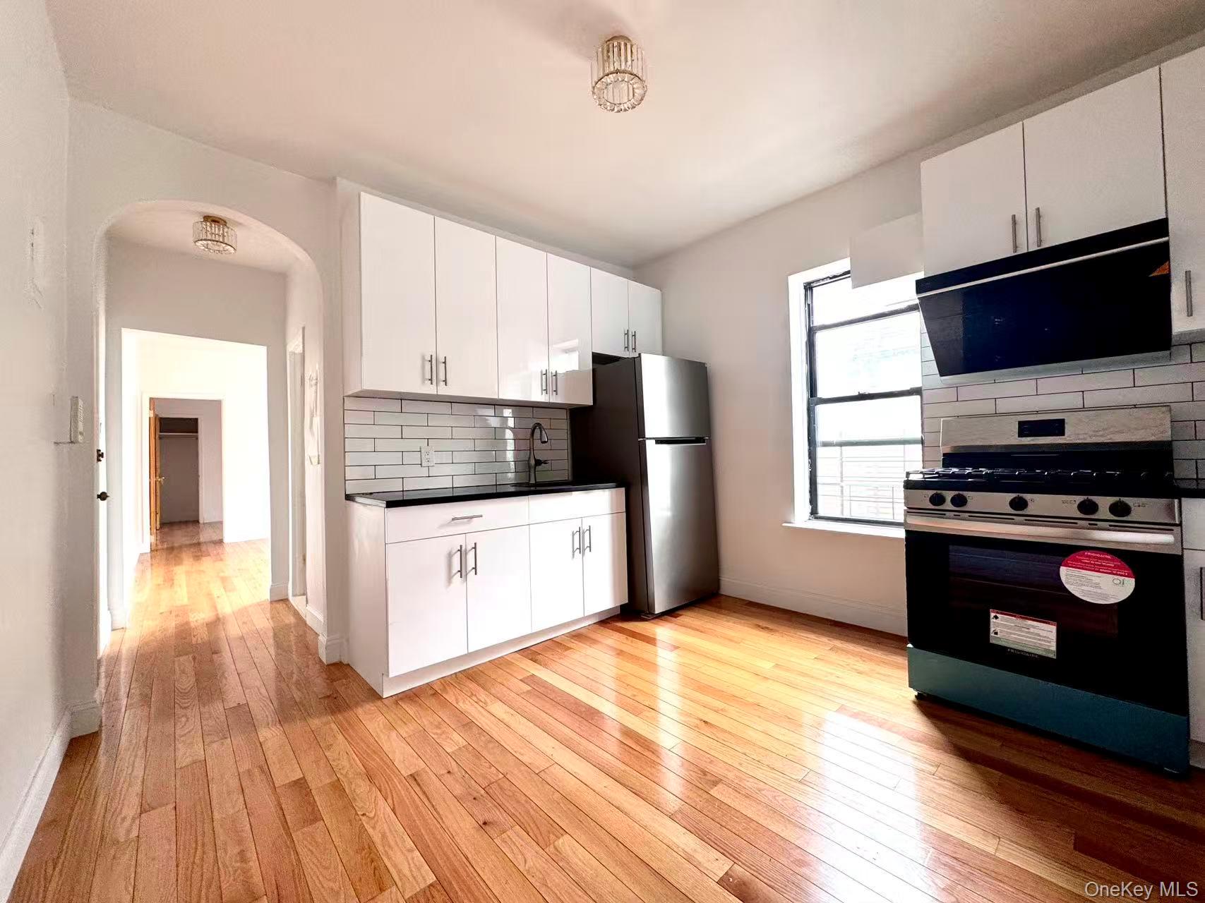 #5 photo, 4012 73rd Street, クイーンズ区 Woodside , NY 11377