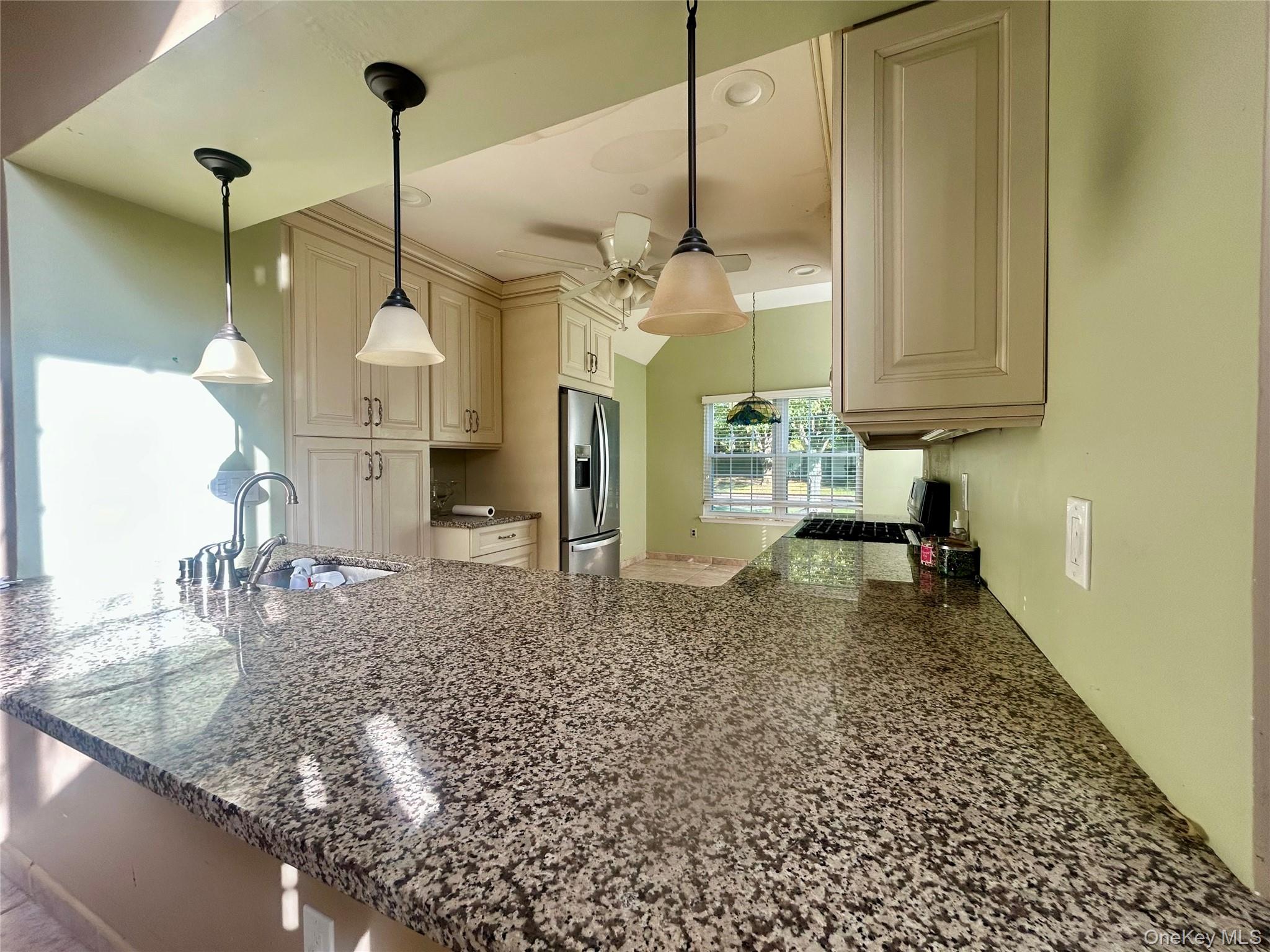 #12 photo, 77 Mystic Circle, Bay Shore , NY 11706