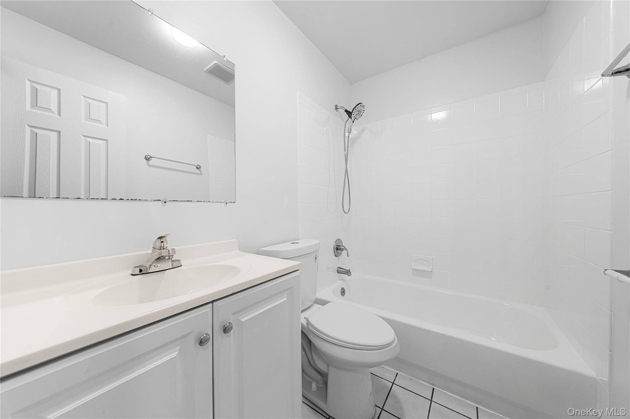 #8 photo, 25 Nord Park Boulevard, サフォーク郡 Middle Island , NY 11953