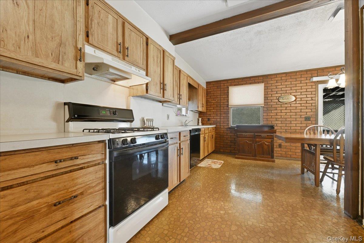 #14 photo, 413 Grand Boulevard, サフォーク郡 Deer Park , NY 11729