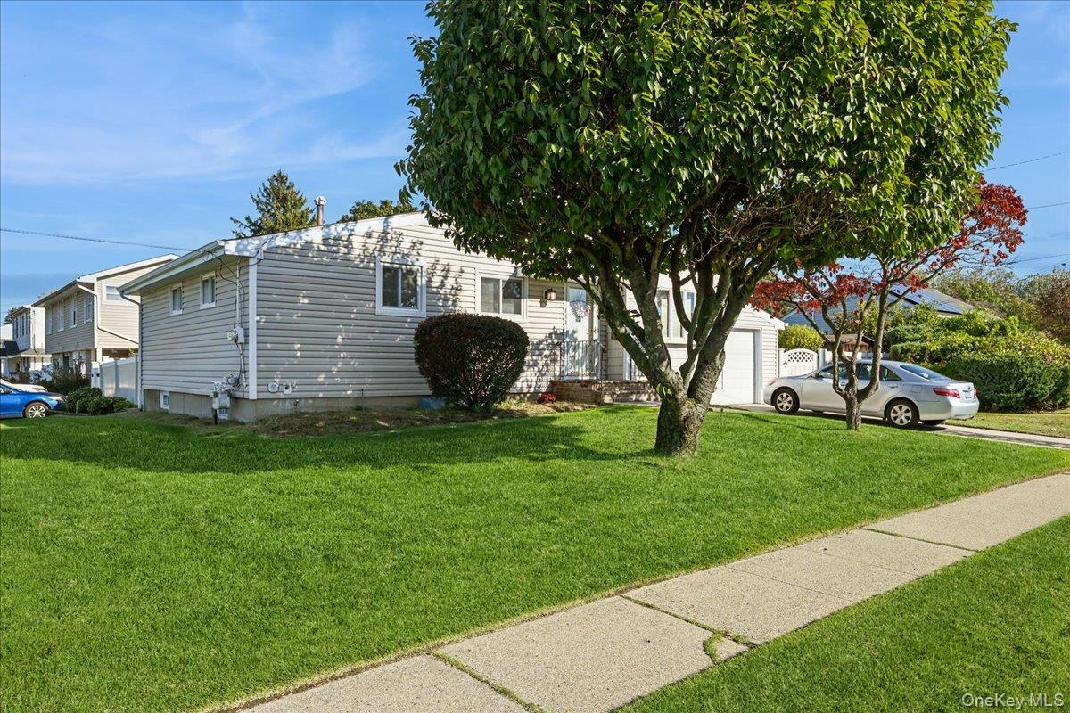 #3 photo, 413 Grand Boulevard, サフォーク郡 Deer Park , NY 11729