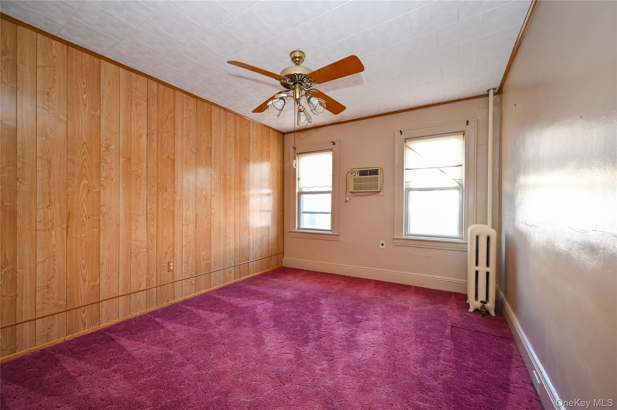 #10 photo, 79-23 69 Avenue, クイーンズ区 Middle Village , NY 11379