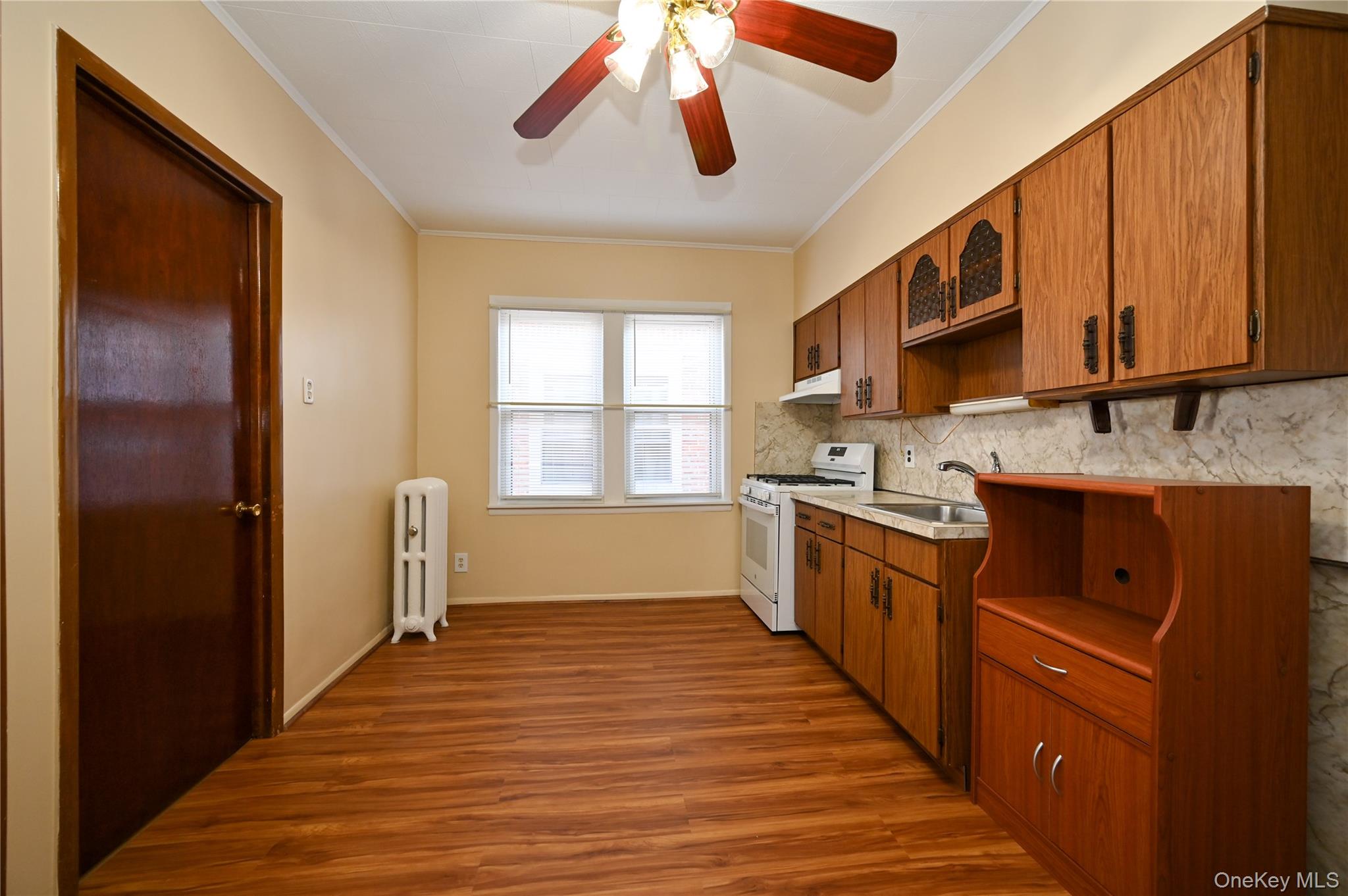 #18 photo, 79-23 69 Avenue, クイーンズ区 Middle Village , NY 11379