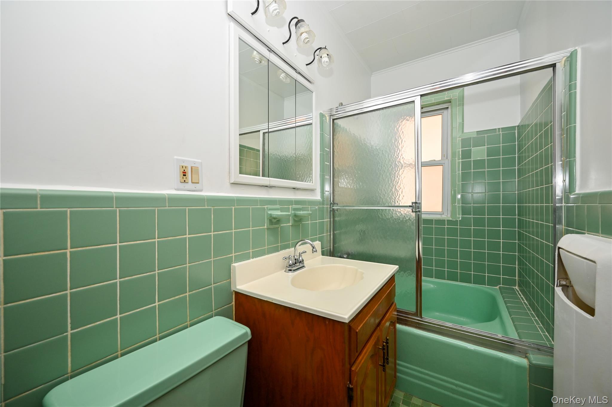 #7 photo, 79-23 69 Avenue, クイーンズ区 Middle Village , NY 11379