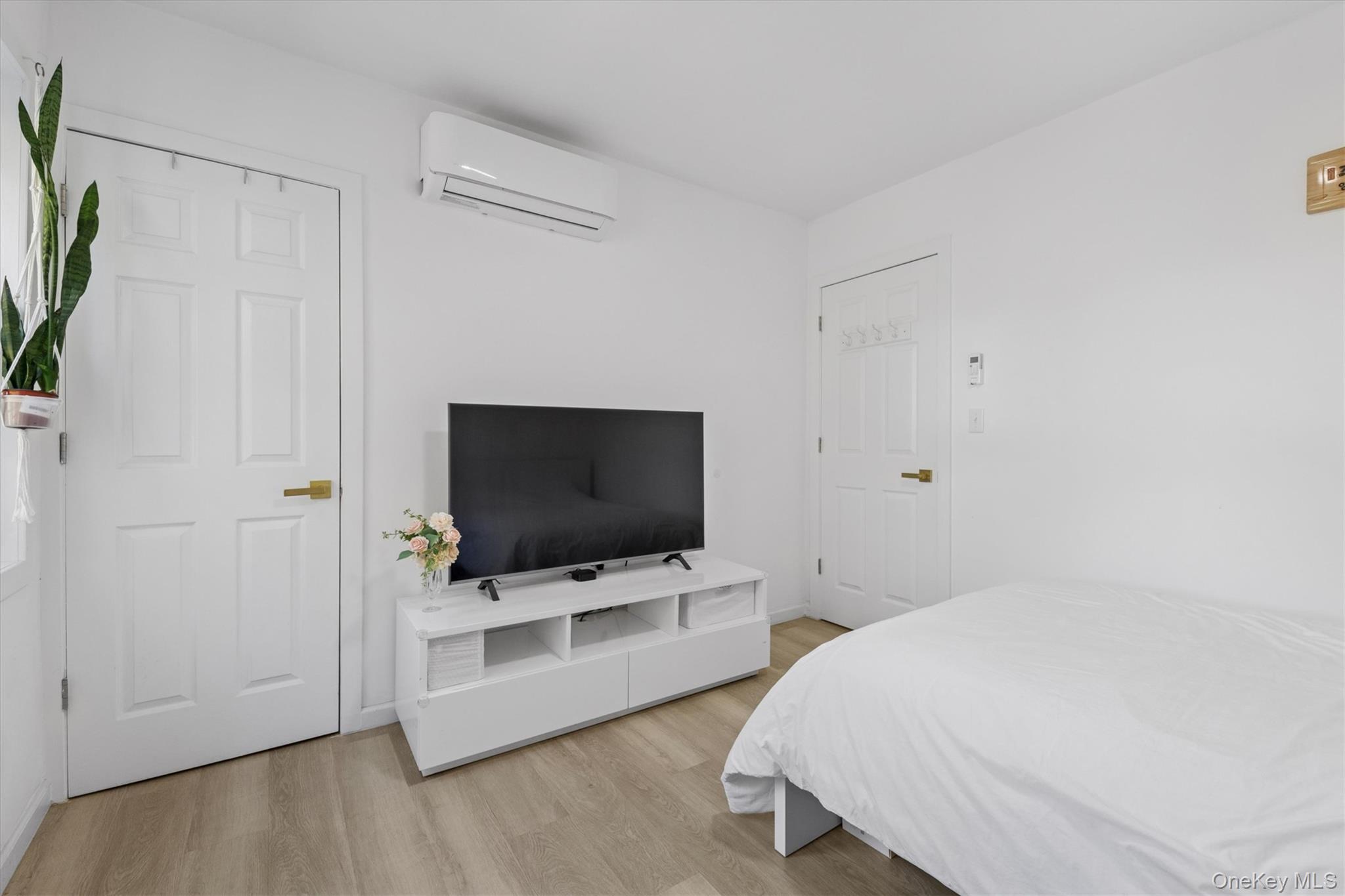 #10 photo, 147-35 Village Road, クイーンズ区 Briarwood , NY 11435