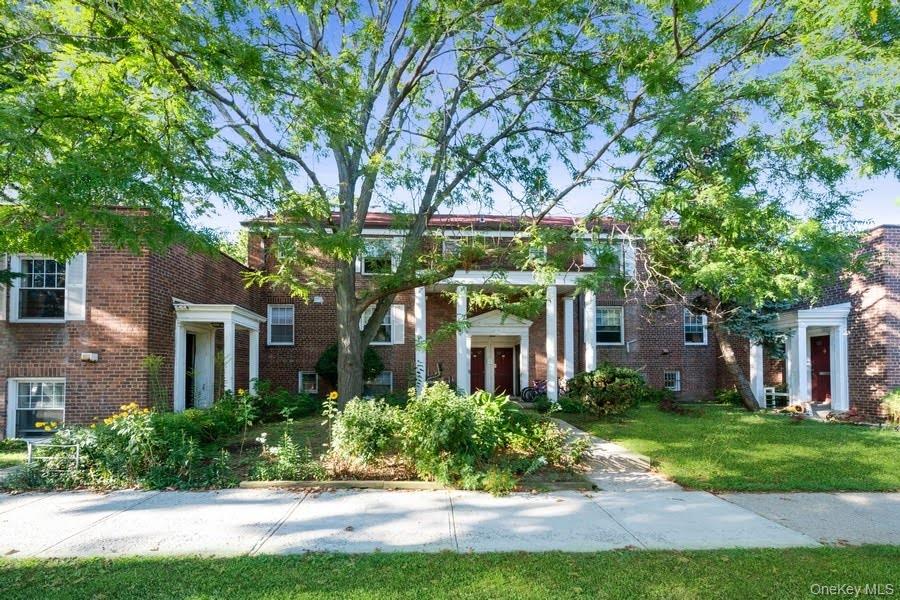 #16 photo, 147-35 Village Road, クイーンズ区 Briarwood , NY 11435