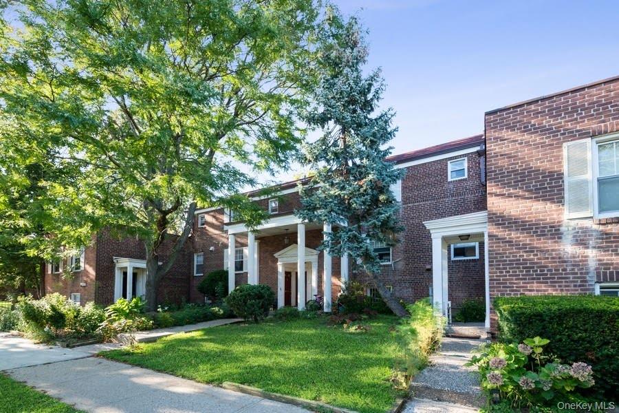 #17 photo, 147-35 Village Road, クイーンズ区 Briarwood , NY 11435