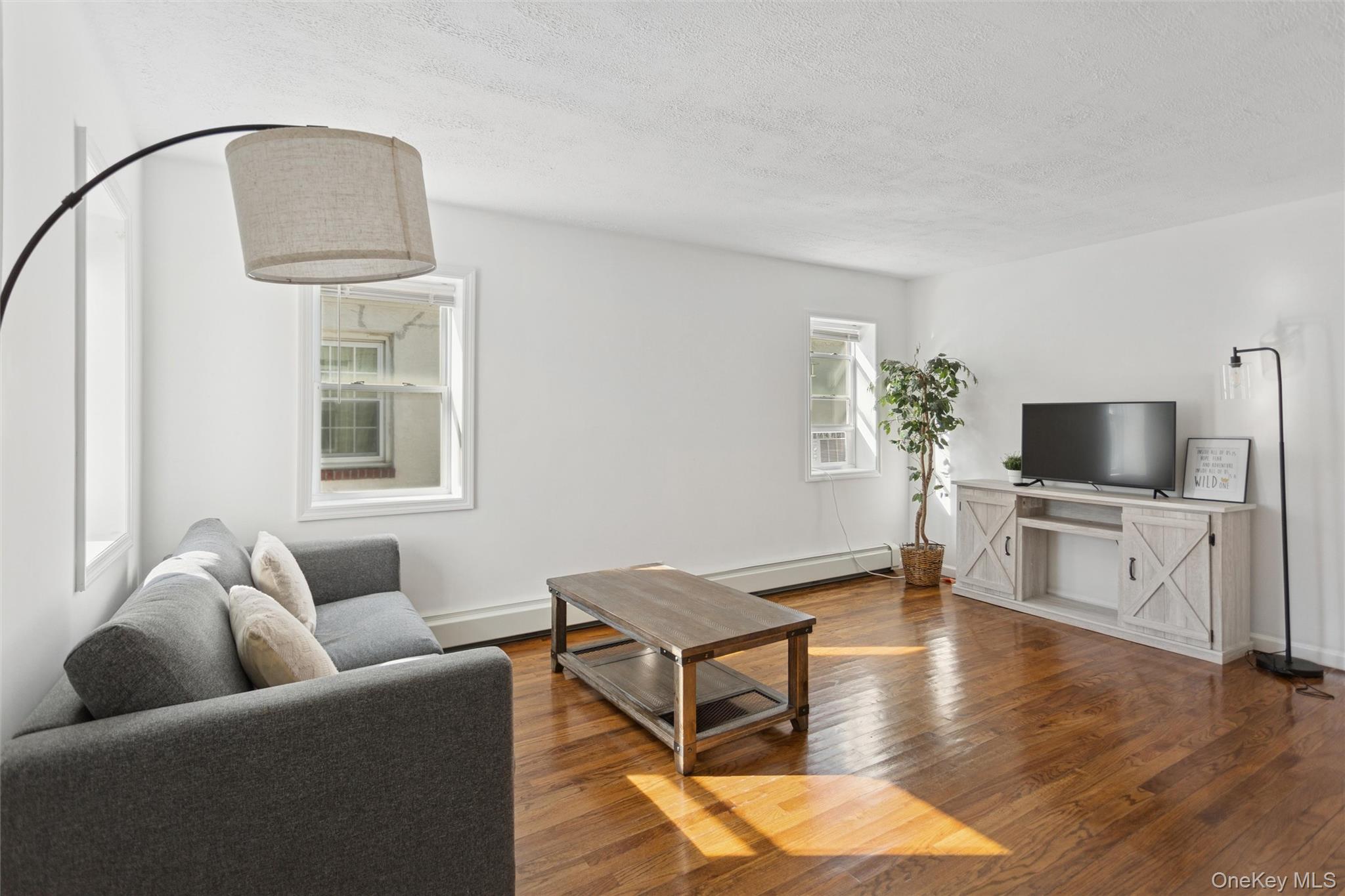 #4 photo, 213 E Market Street, Long Beach , NY 11561