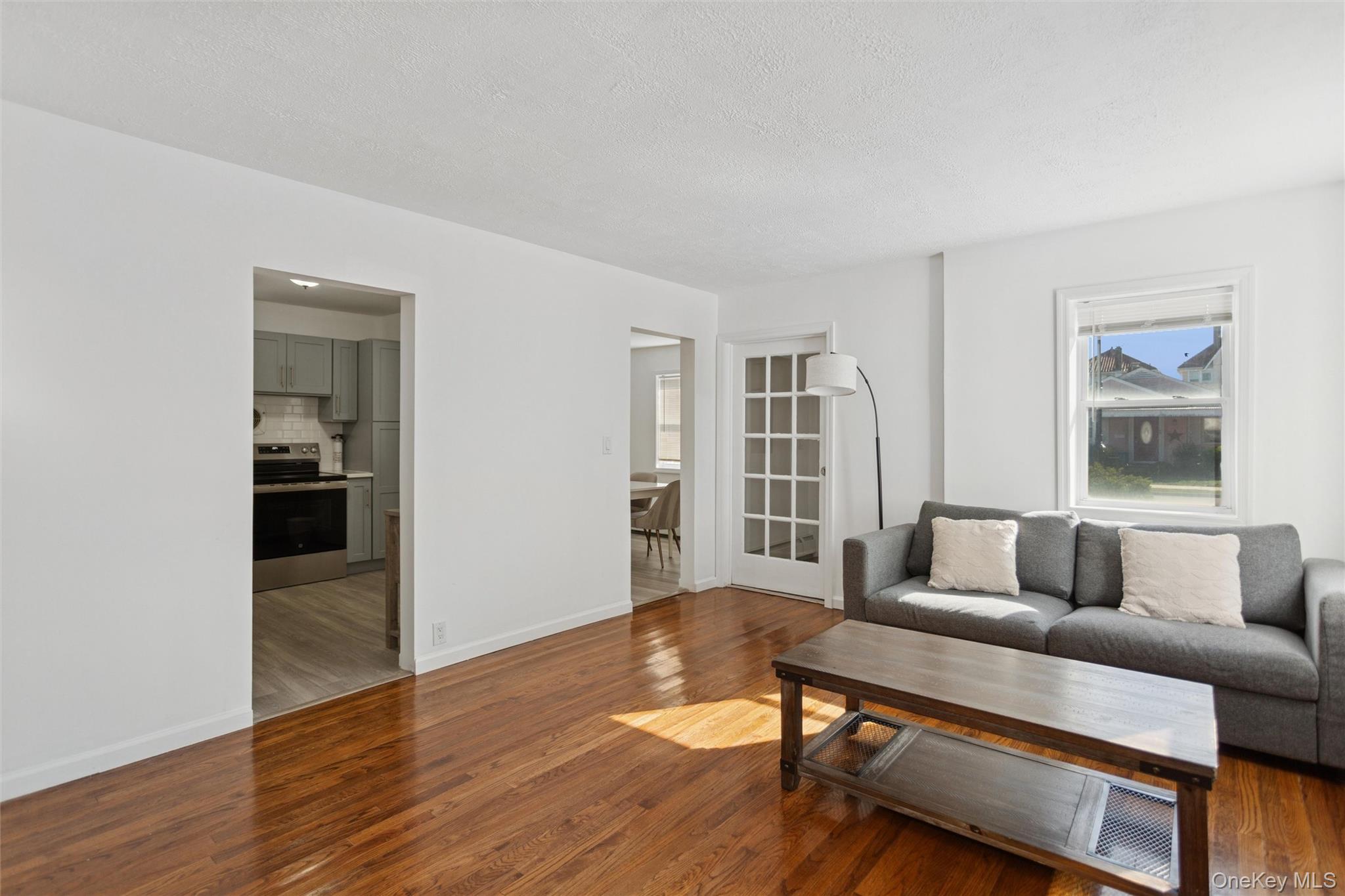 #7 photo, 213 E Market Street, Long Beach , NY 11561