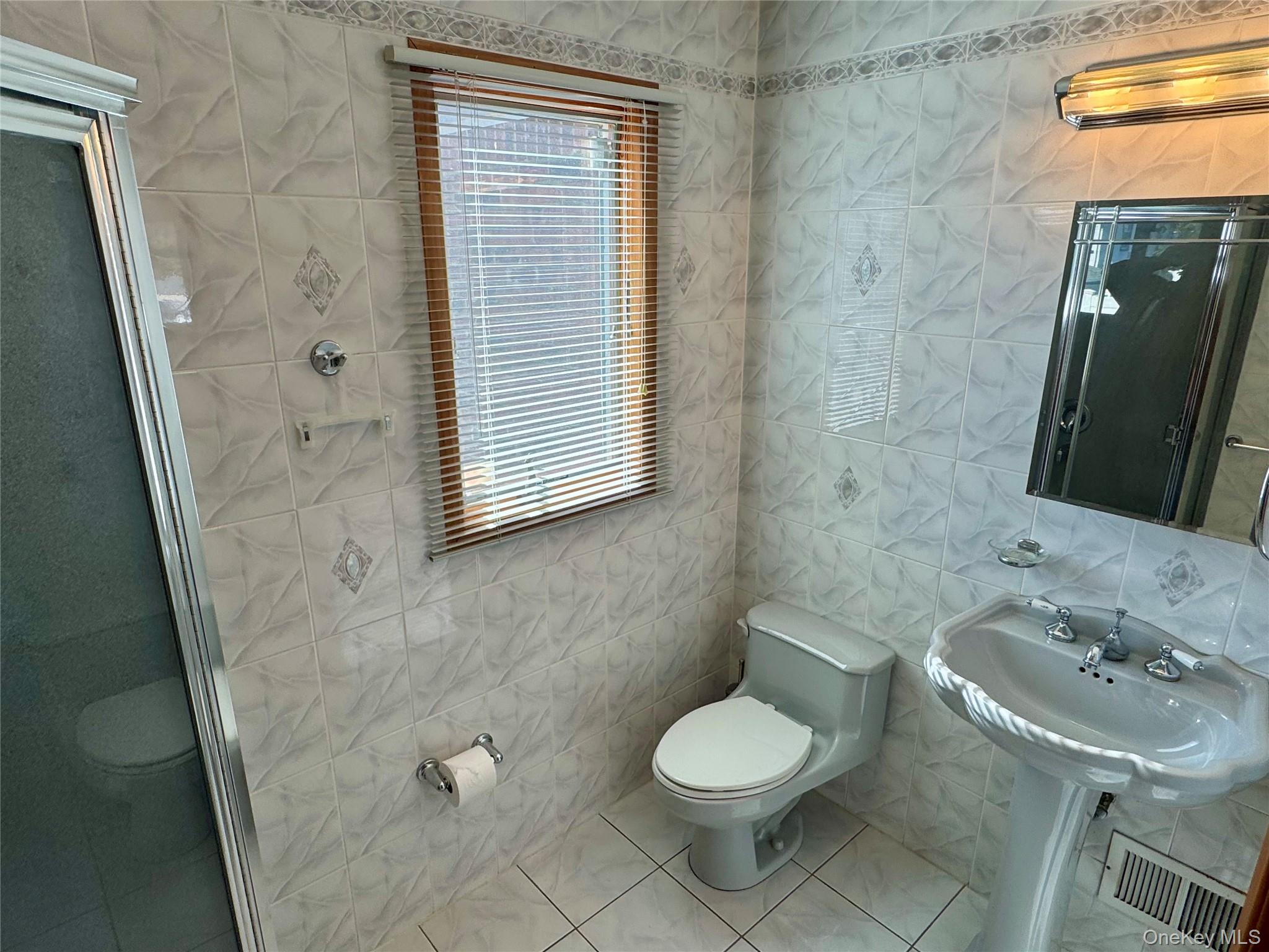 #16 photo, 316 Violet Street, Massapequa Park , NY 11762