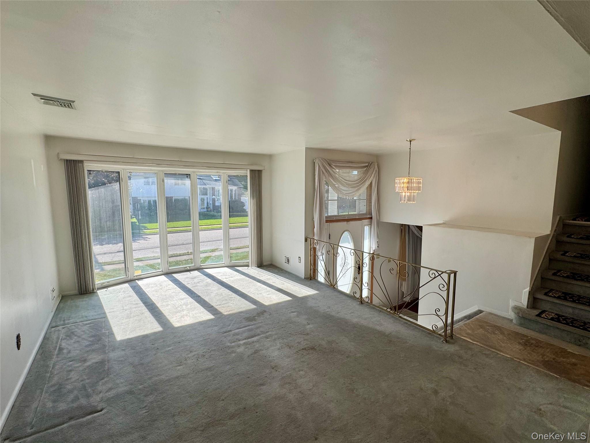 #5 photo, 316 Violet Street, Massapequa Park , NY 11762