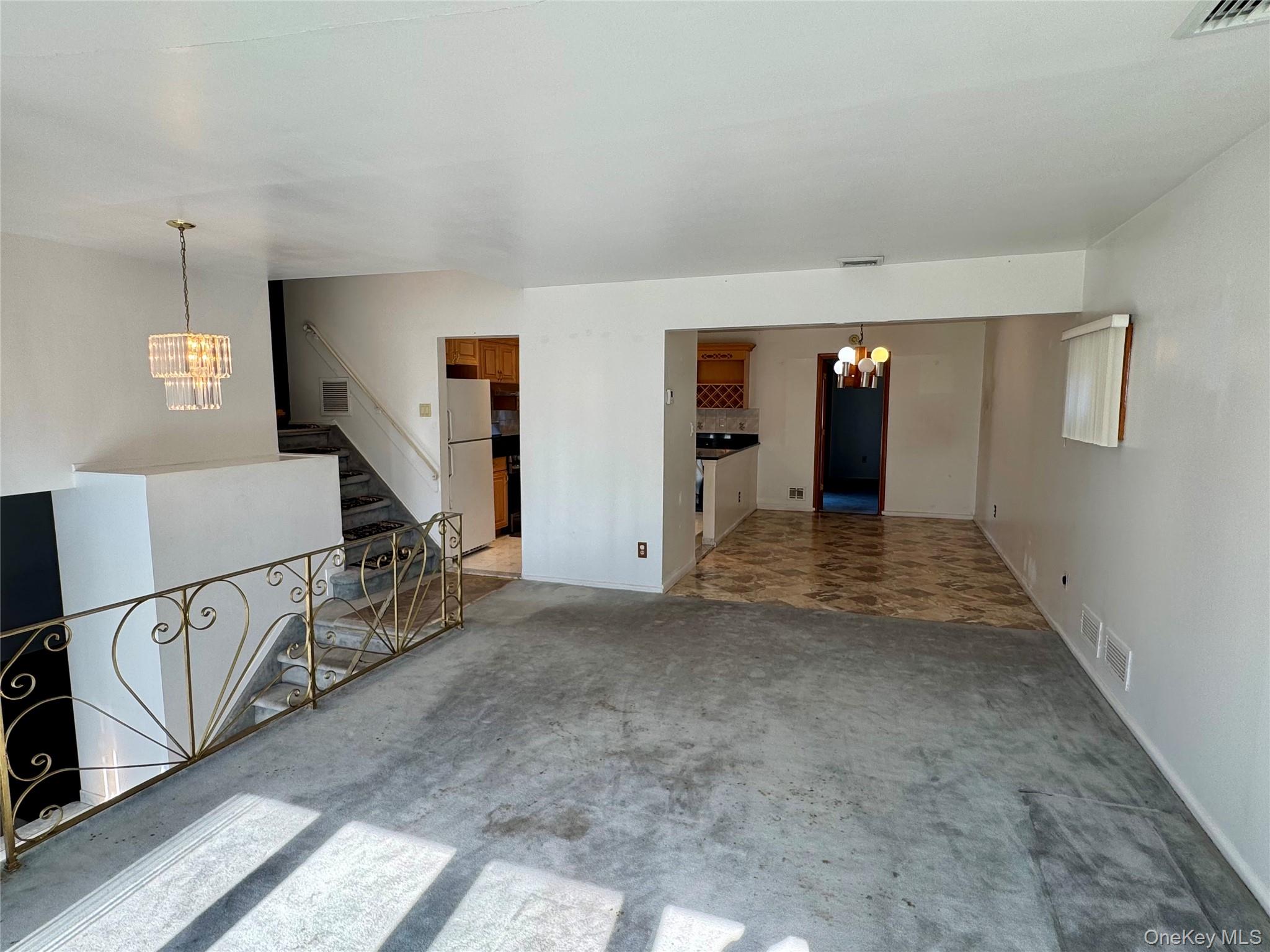 #8 photo, 316 Violet Street, Massapequa Park , NY 11762