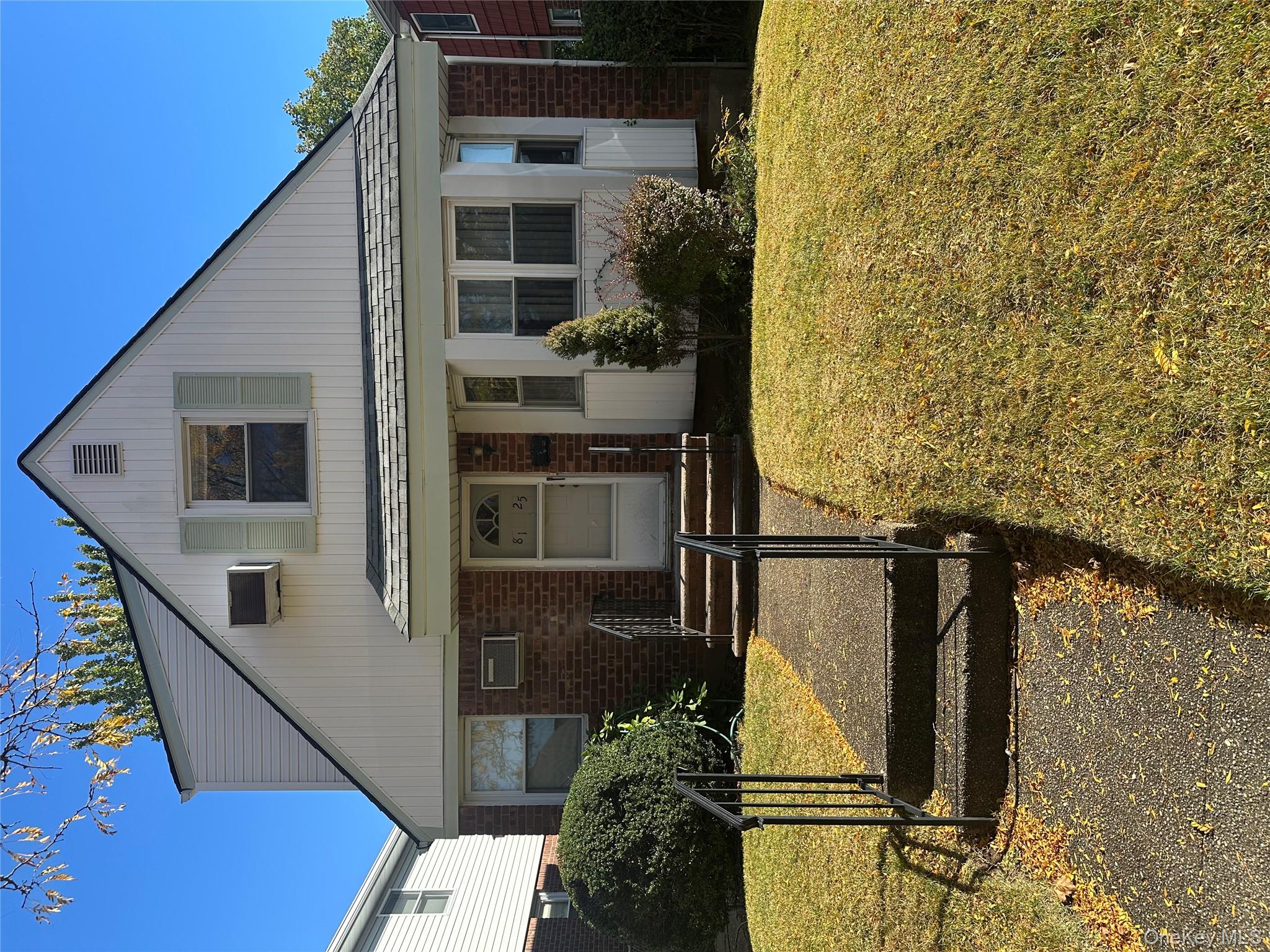 #1 photo, 8125 258th Street, Floral Park , NY 11004