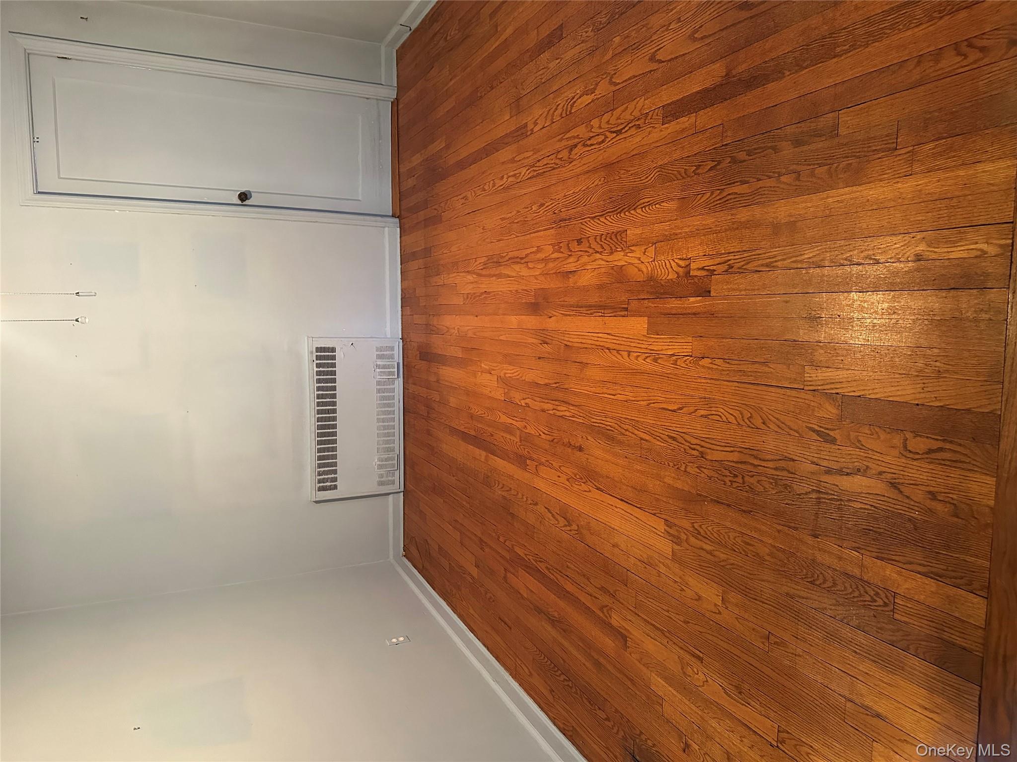 #11 photo, 8125 258th Street, Floral Park , NY 11004