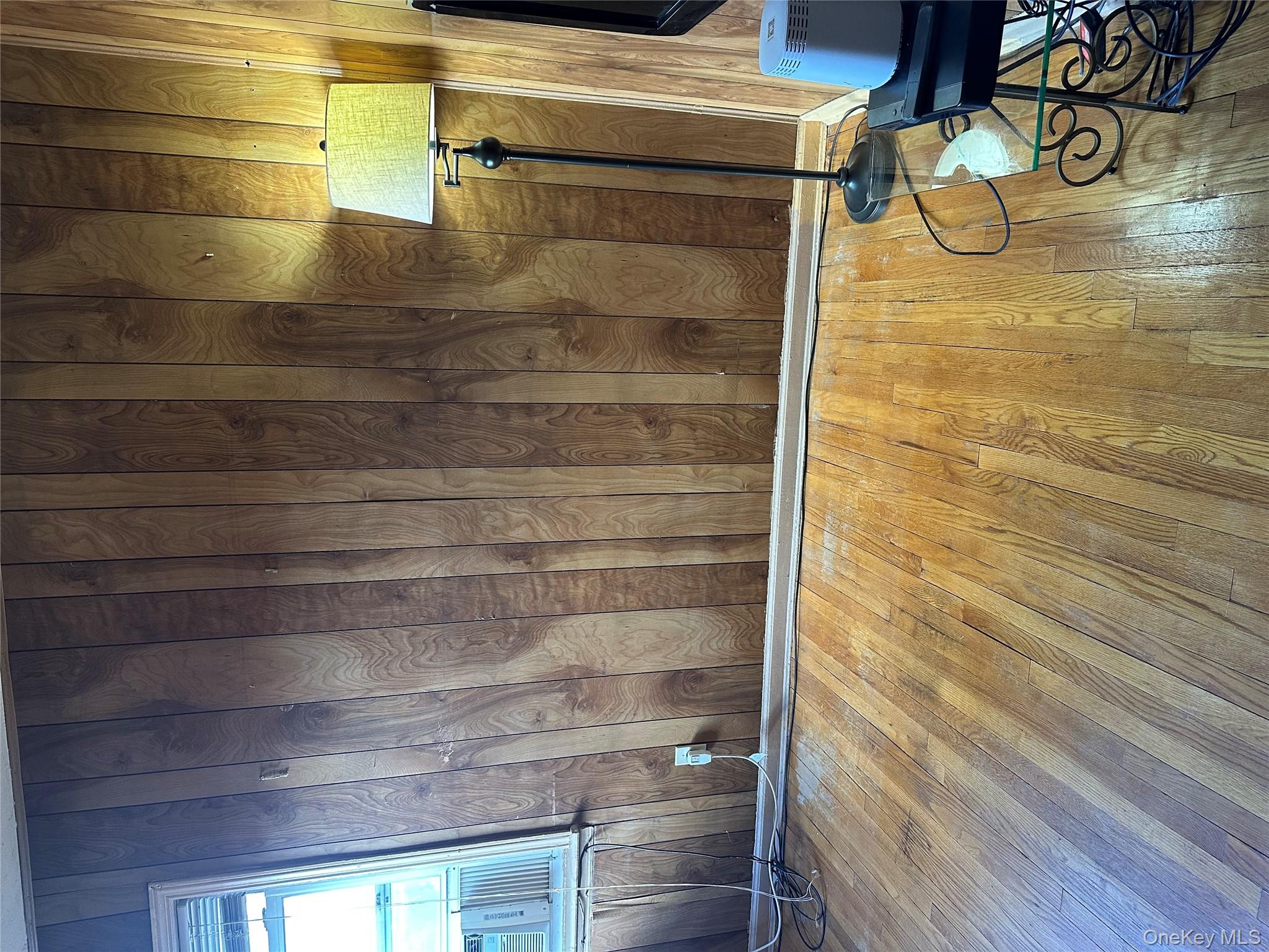 #12 photo, 8125 258th Street, Floral Park , NY 11004