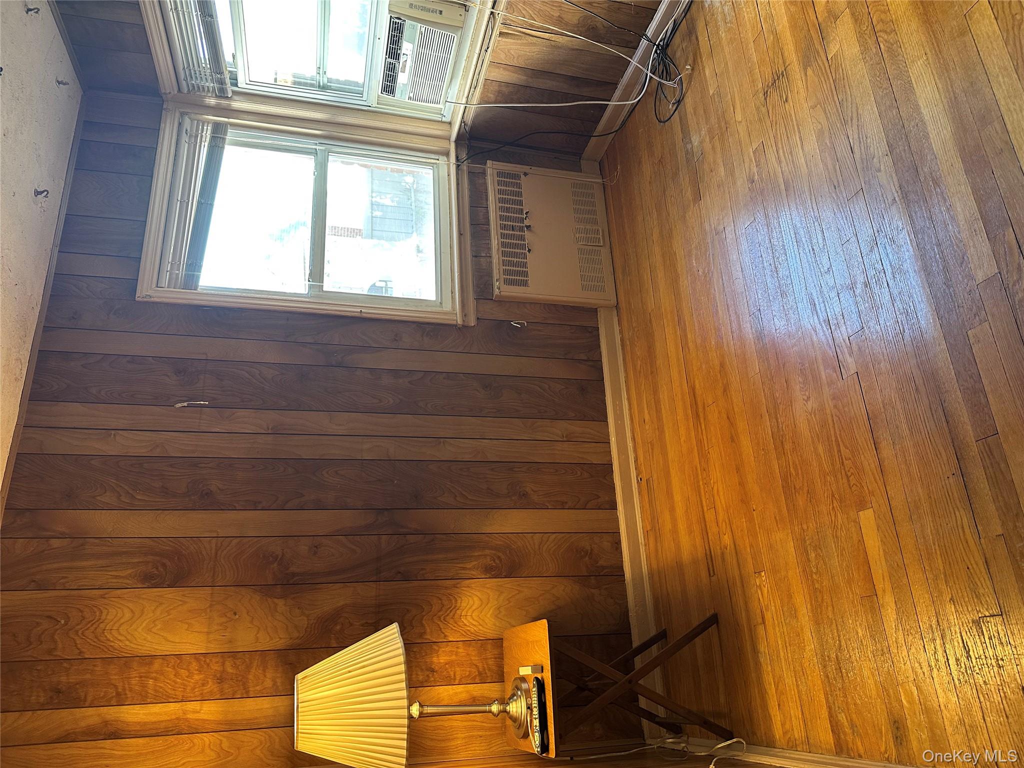 #15 photo, 8125 258th Street, Floral Park , NY 11004