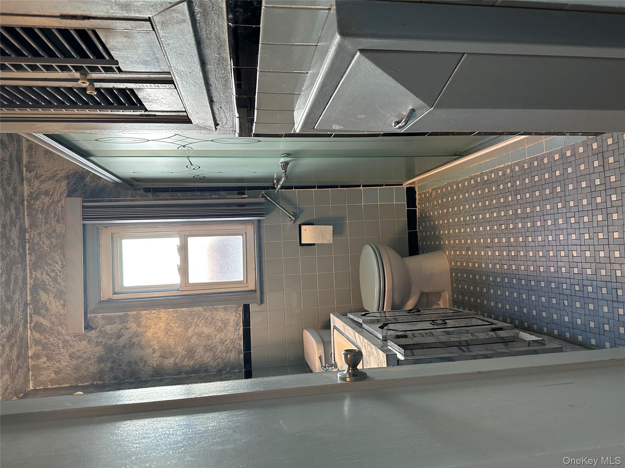 #17 photo, 8125 258th Street, Floral Park , NY 11004