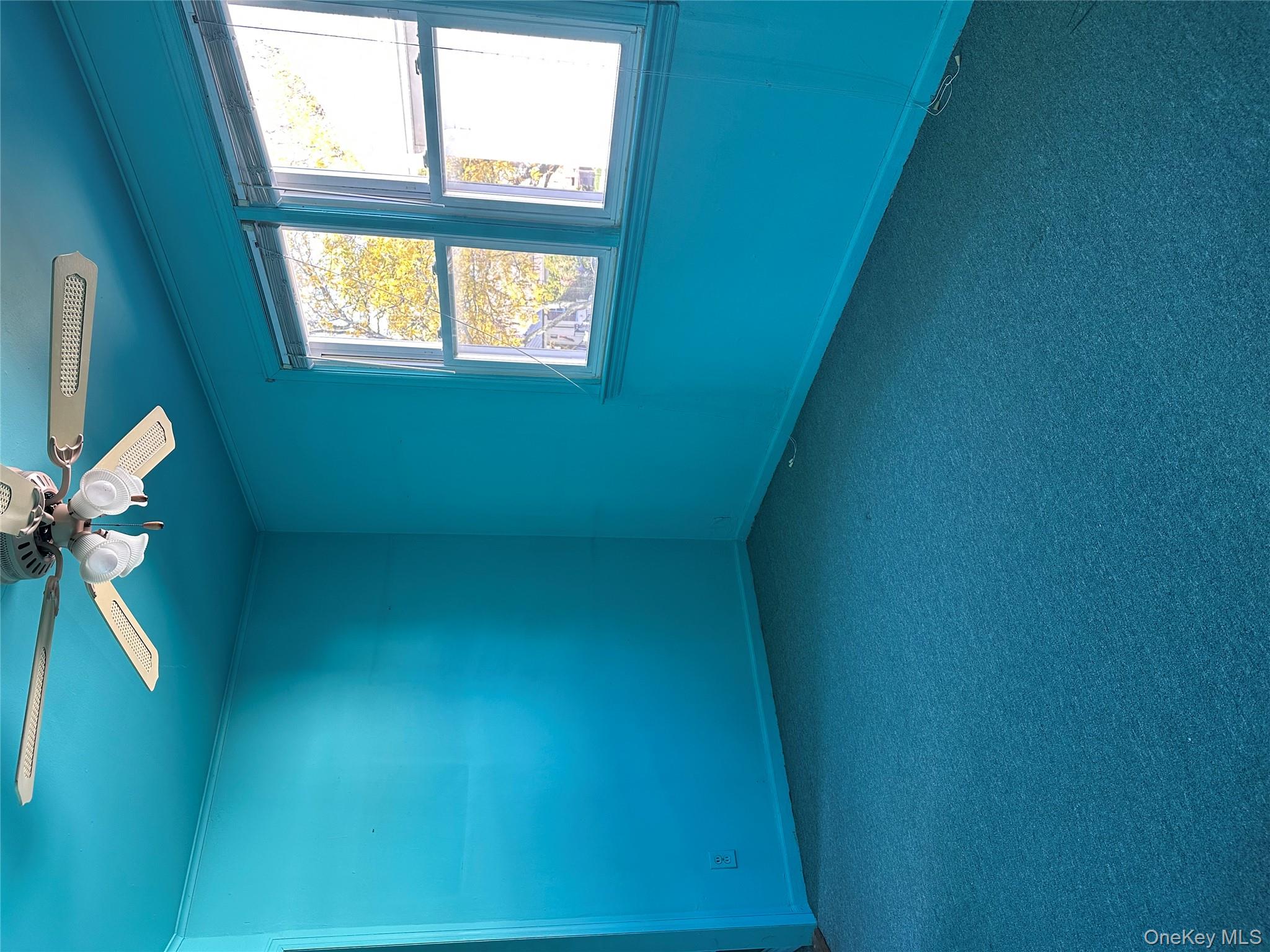 #18 photo, 8125 258th Street, Floral Park , NY 11004