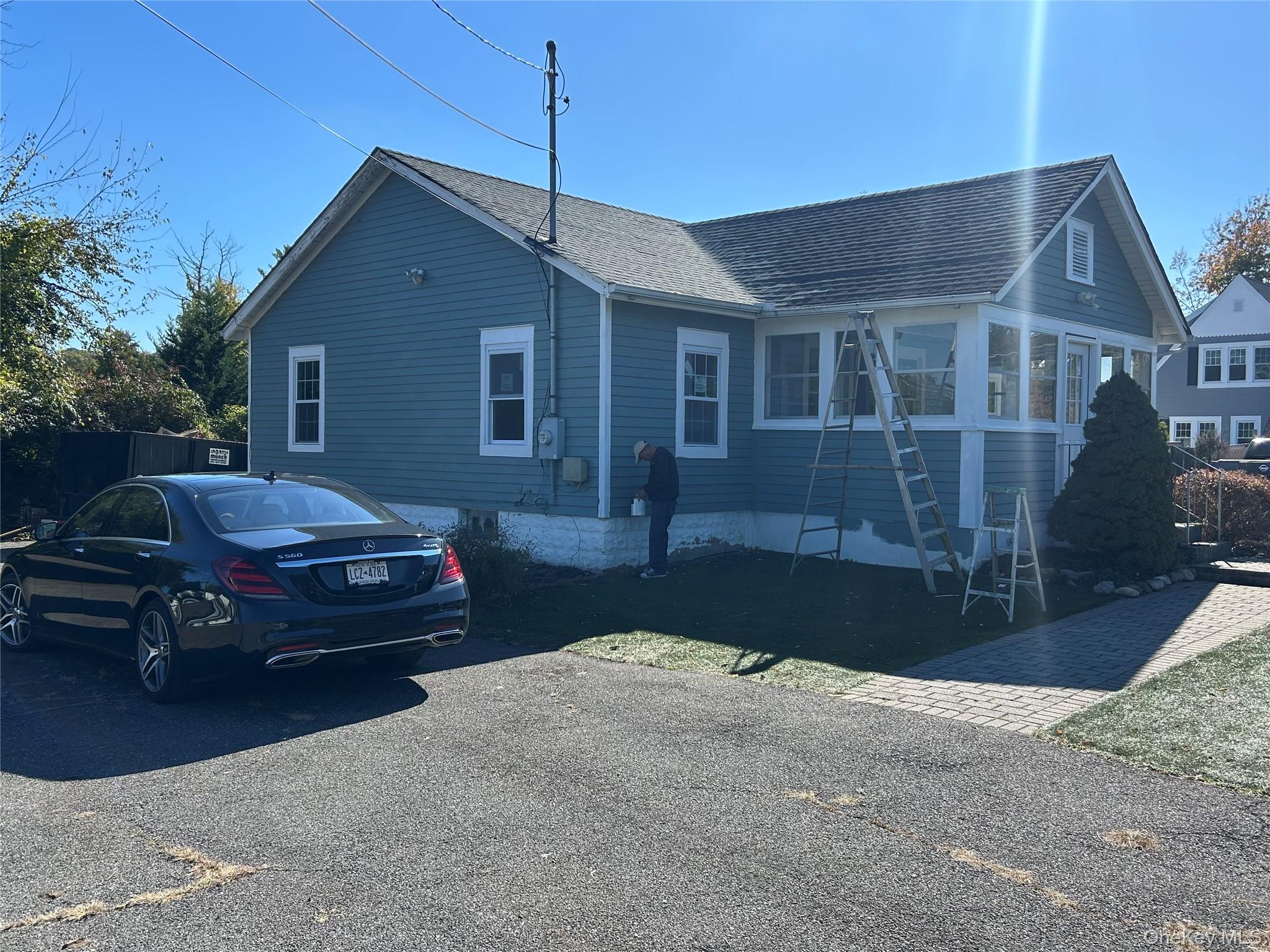 #3 photo, 490 Commack Road, サフォーク郡 Commack , NY 11725