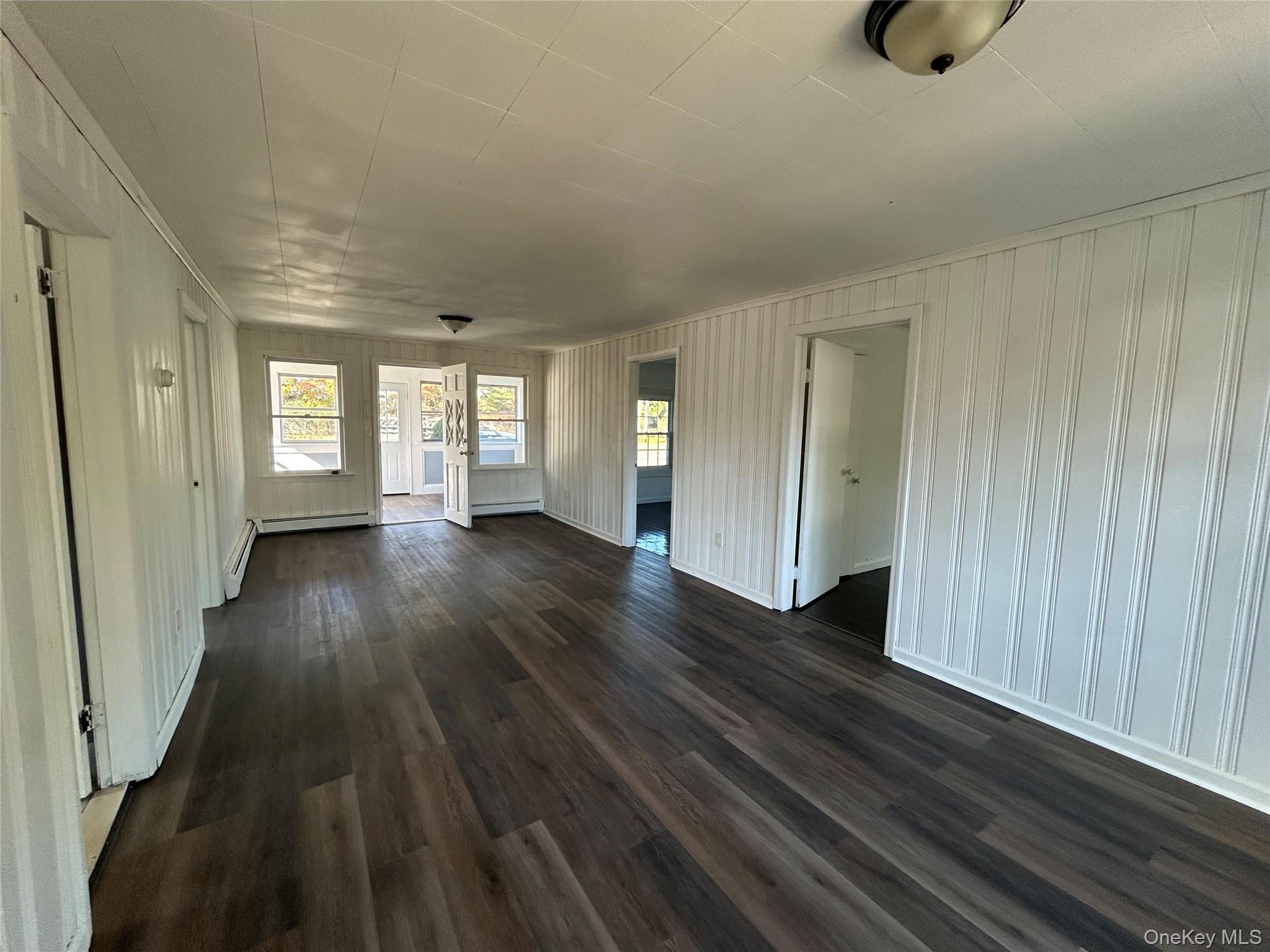 #5 photo, 490 Commack Road, サフォーク郡 Commack , NY 11725