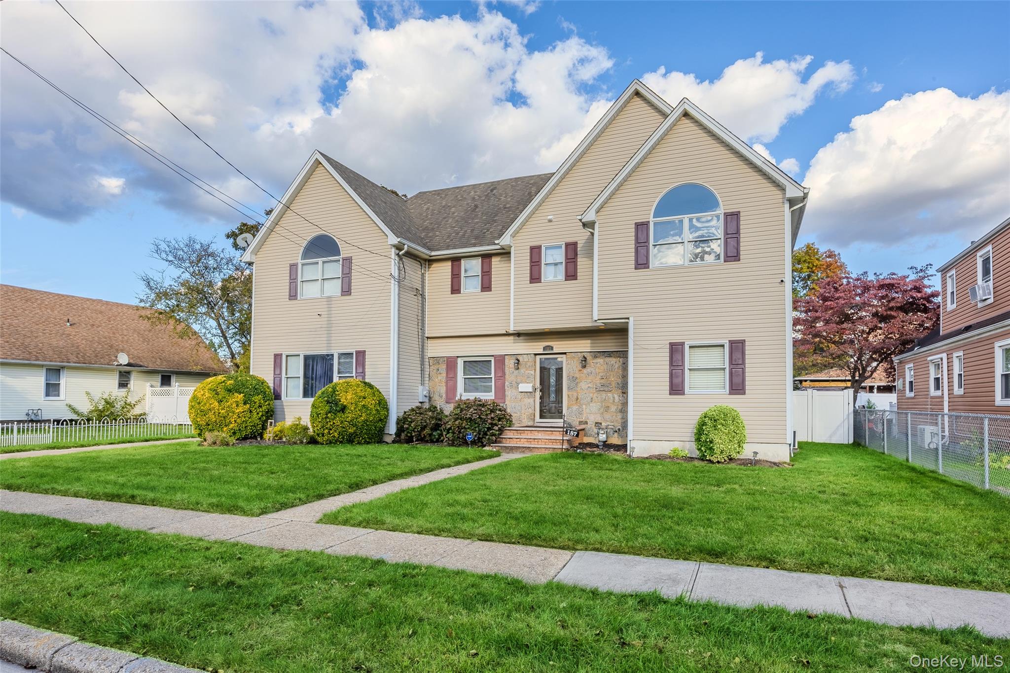 #1 photo, 187 Kennedy Avenue, ナッソー郡 Hempstead , NY 11550