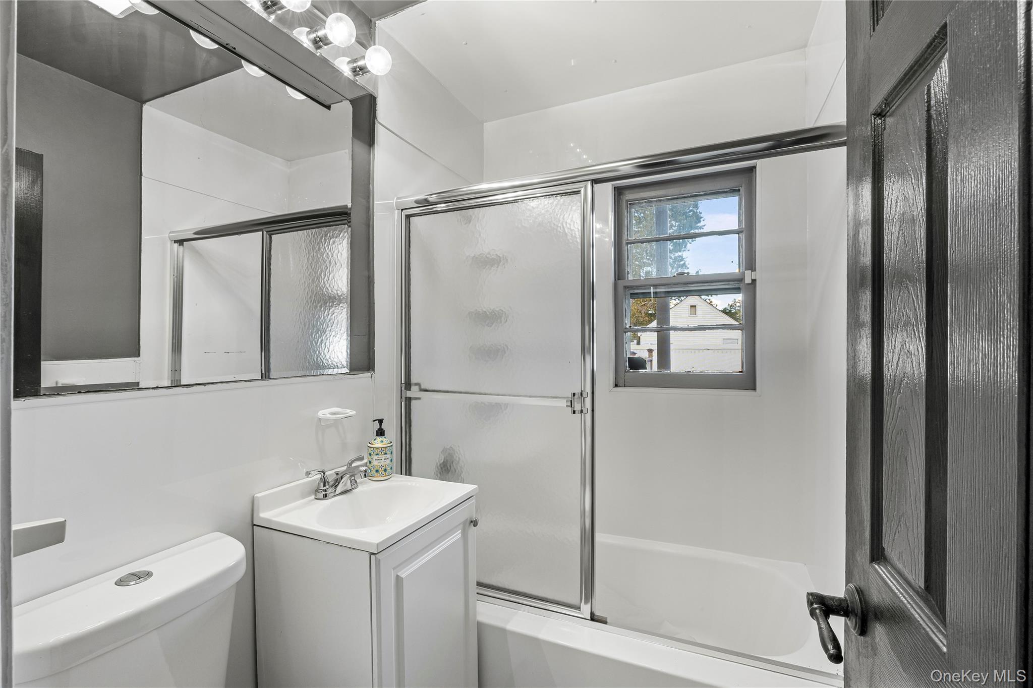 #20 photo, 187 Kennedy Avenue, ナッソー郡 Hempstead , NY 11550