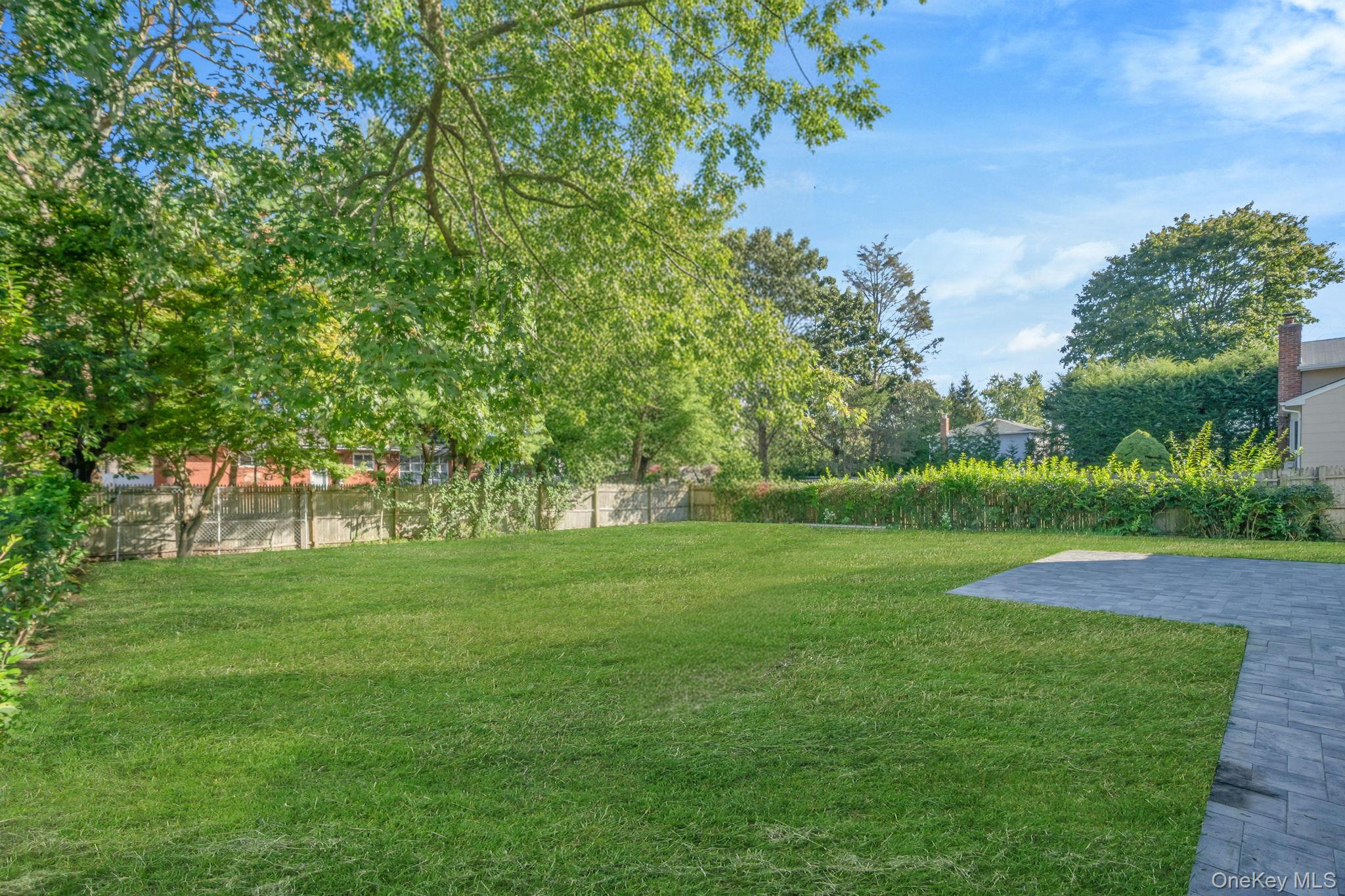 #6 photo, 120 Cherry Drive, ナッソー郡 Plainview , NY 11803