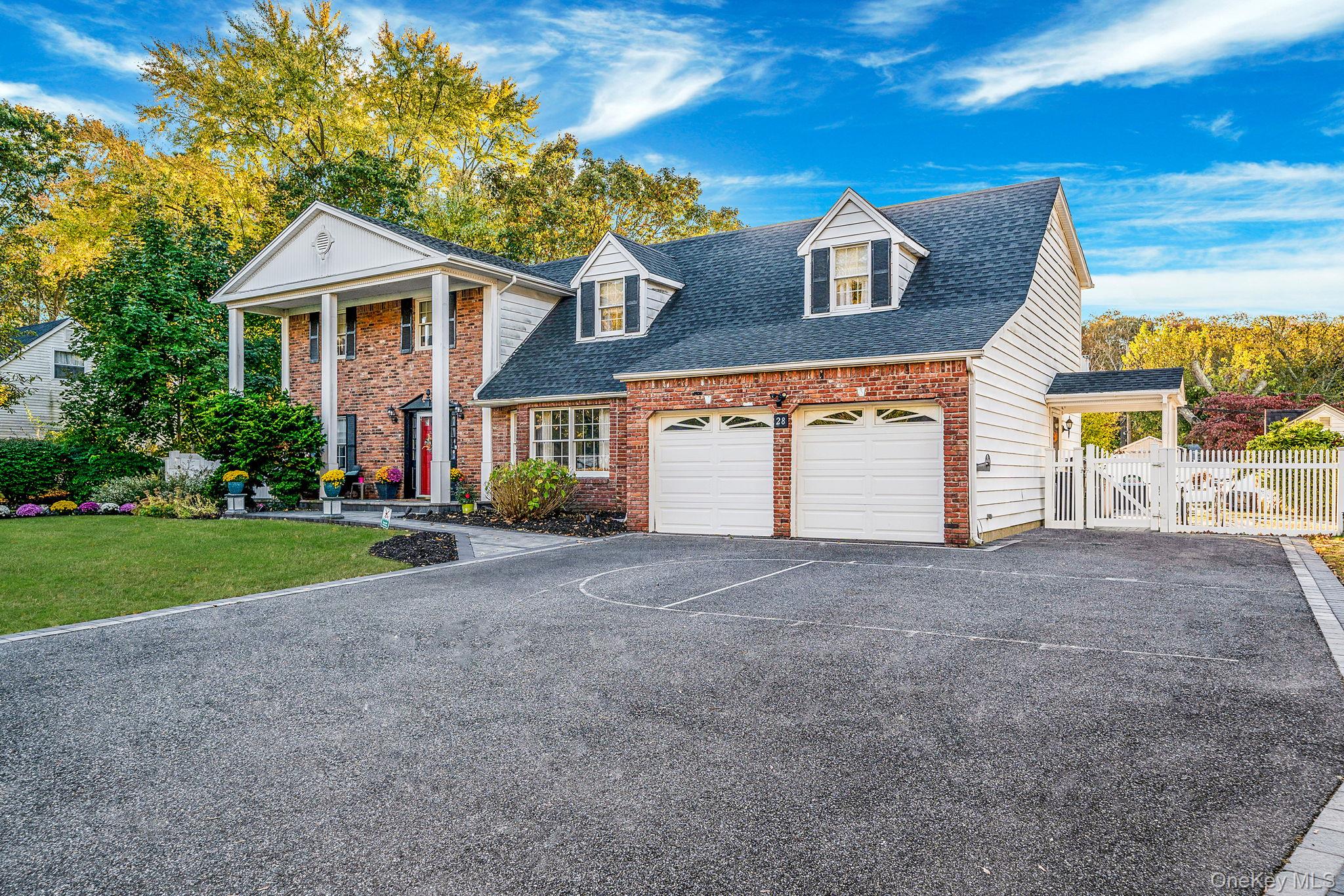 #2 photo, 28 Winfield Davis Drive, サフォーク郡 Coram , NY 11727