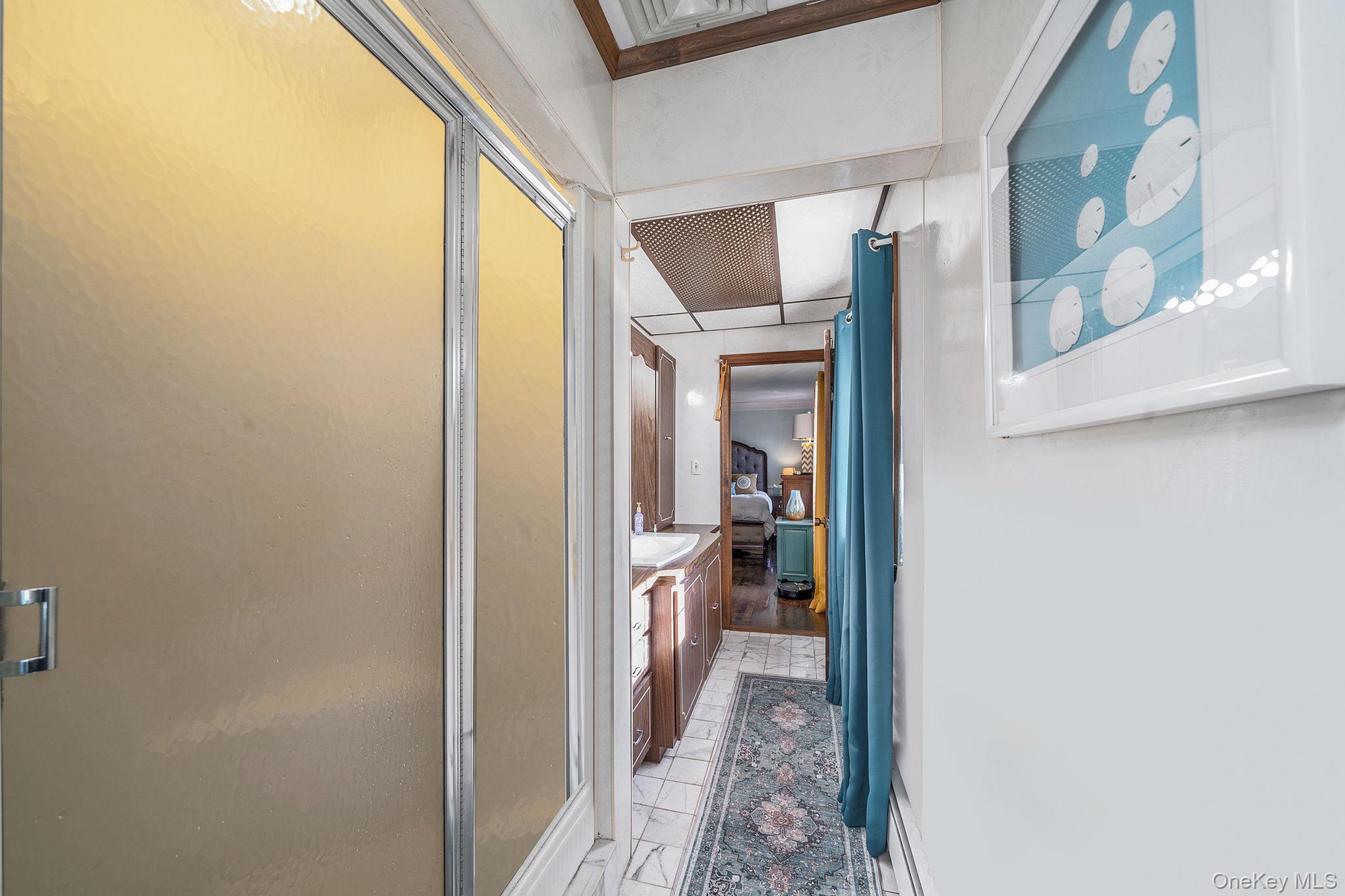 #20 photo, 28 Winfield Davis Drive, サフォーク郡 Coram , NY 11727