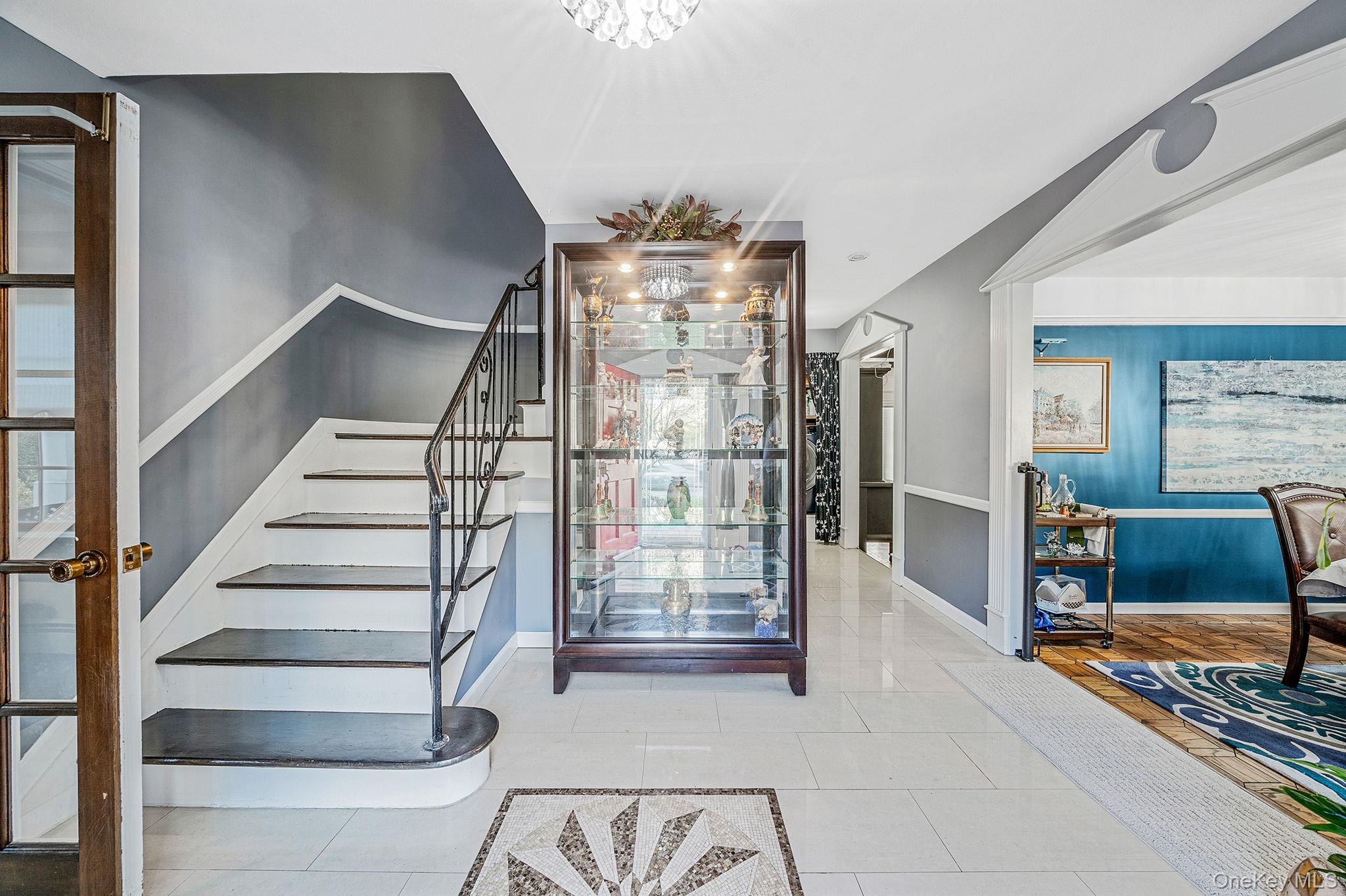 #6 photo, 28 Winfield Davis Drive, サフォーク郡 Coram , NY 11727