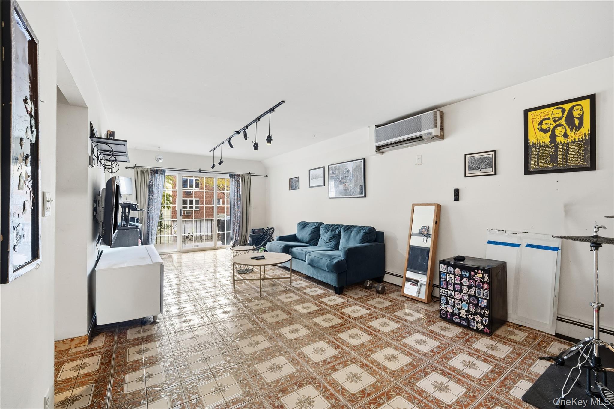 #9 photo, 31-20 41st Street, クイーンズ区 Astoria , NY 11103