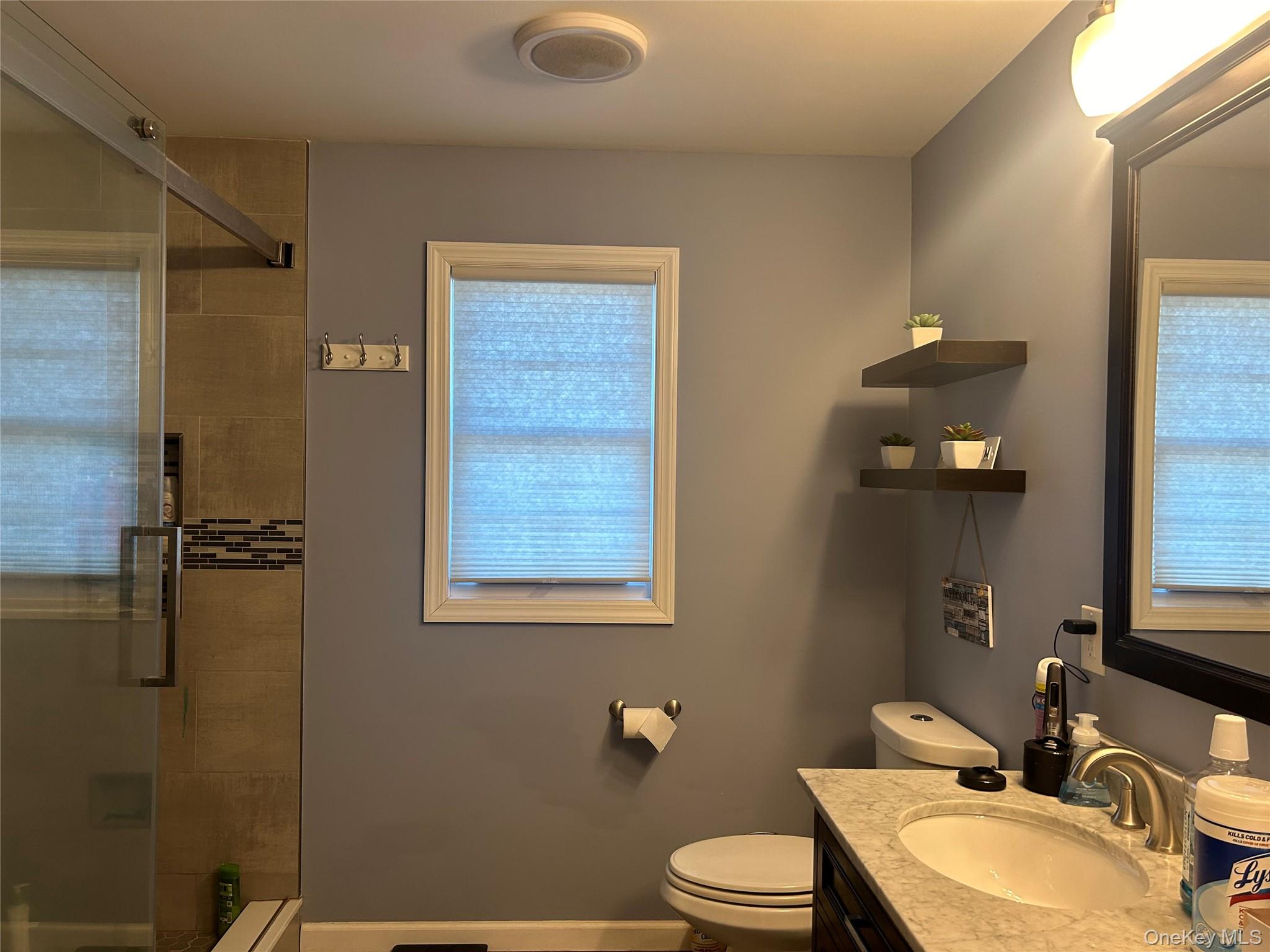 #11 photo, 313 Lexington Avenue, サフォーク郡 West Babylon , NY 11704