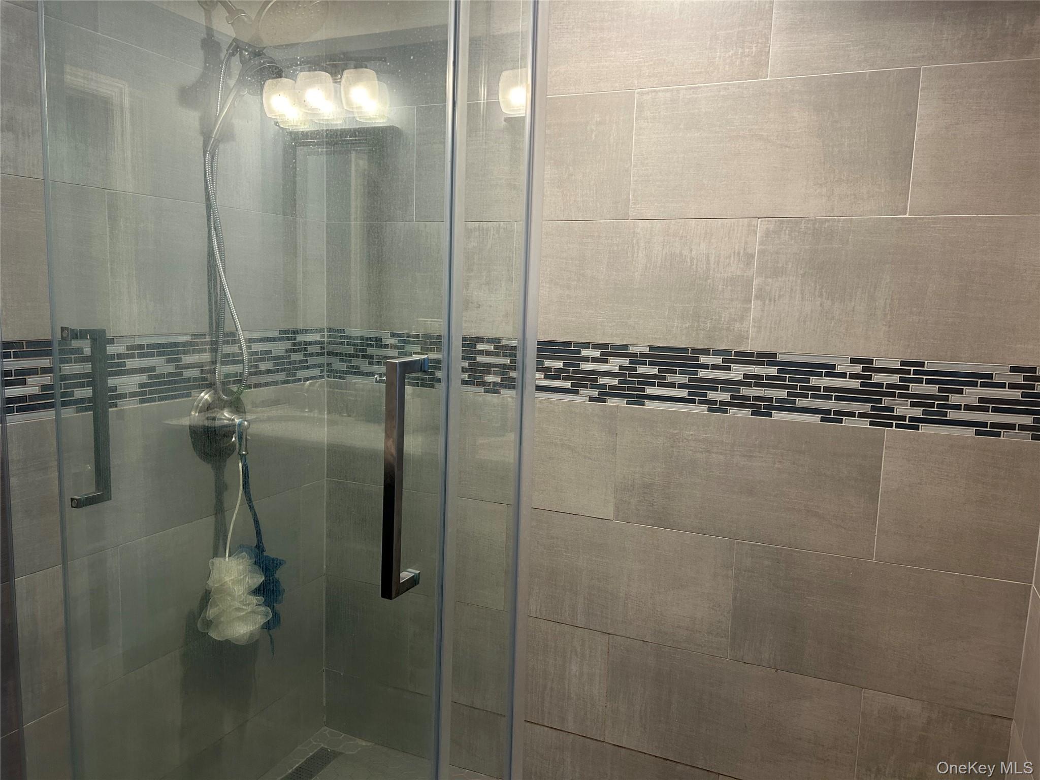 #12 photo, 313 Lexington Avenue, サフォーク郡 West Babylon , NY 11704