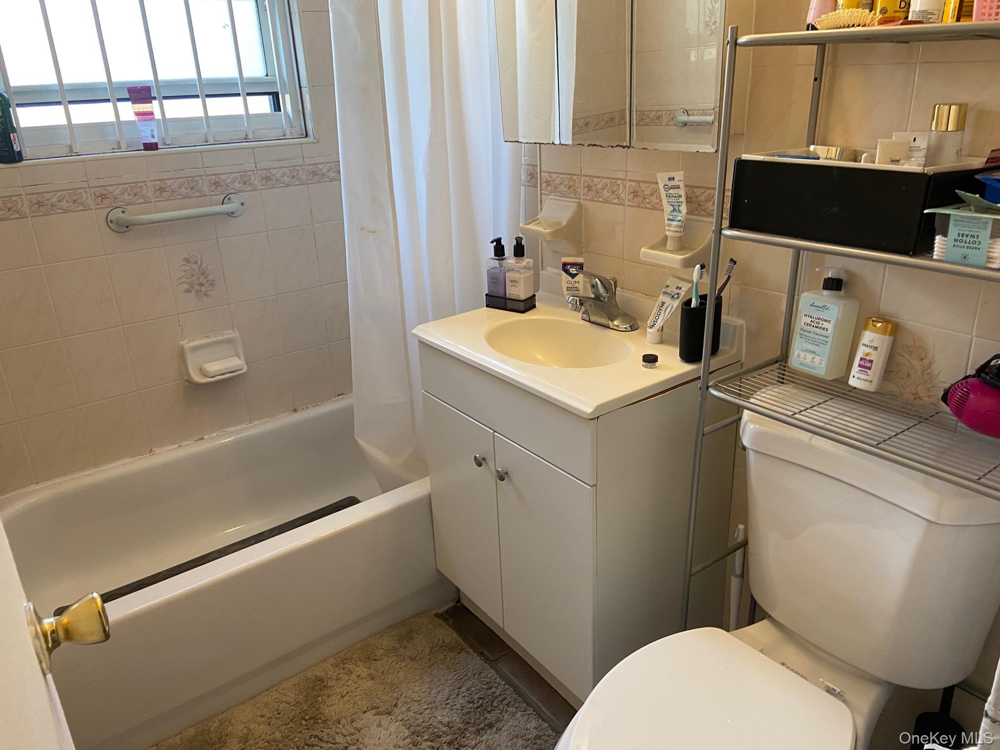 #7 photo, 152-63 Jewel Avenue, Flushing , NY 11367