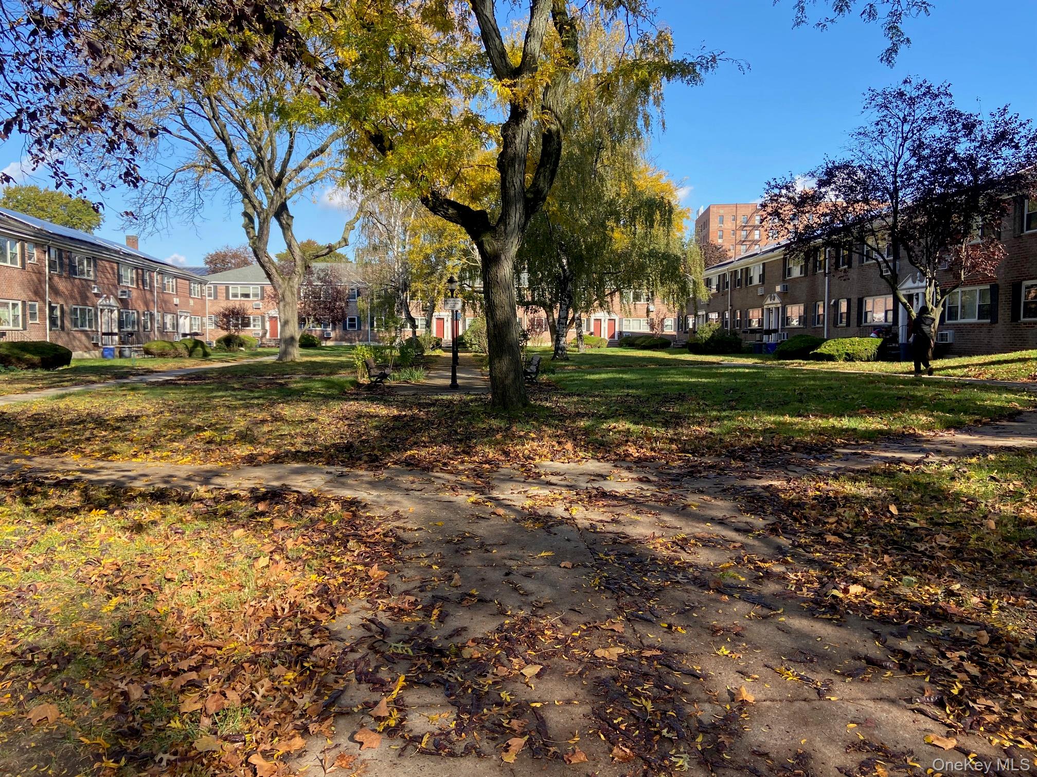 #9 photo, 152-63 Jewel Avenue, Flushing , NY 11367