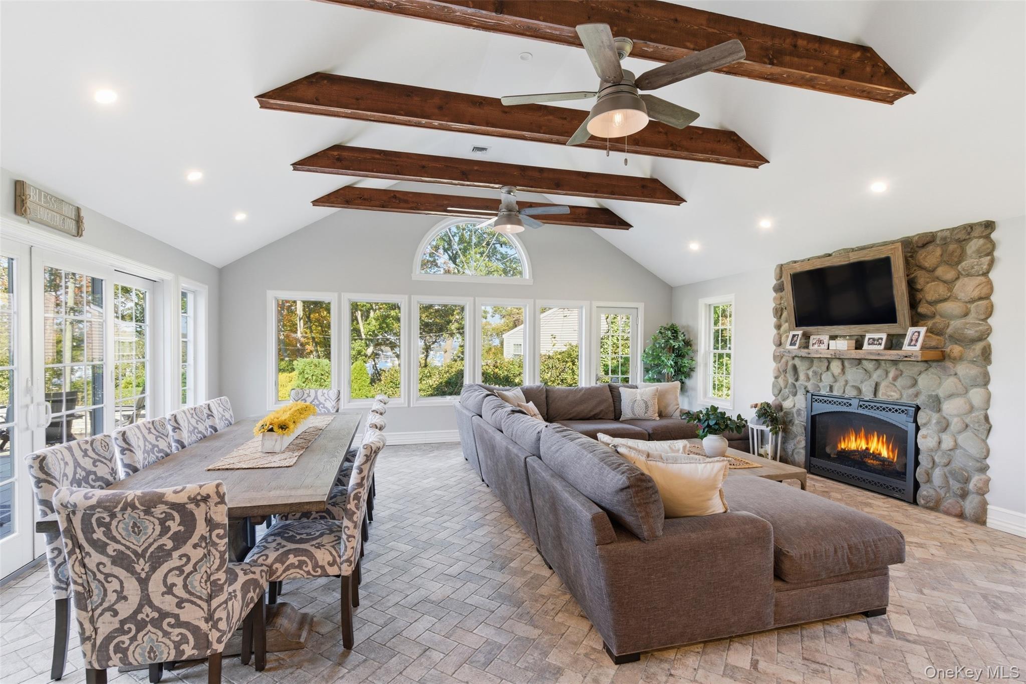 #11 photo, 17 Winchester Lane, Huntington , NY 11743