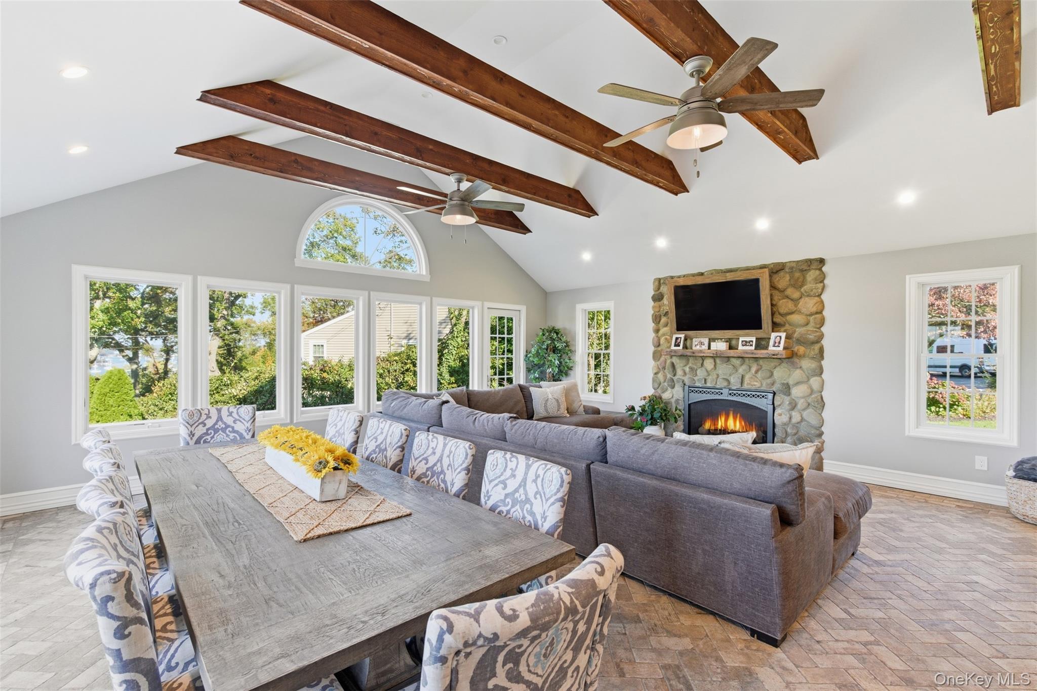 #12 photo, 17 Winchester Lane, Huntington , NY 11743