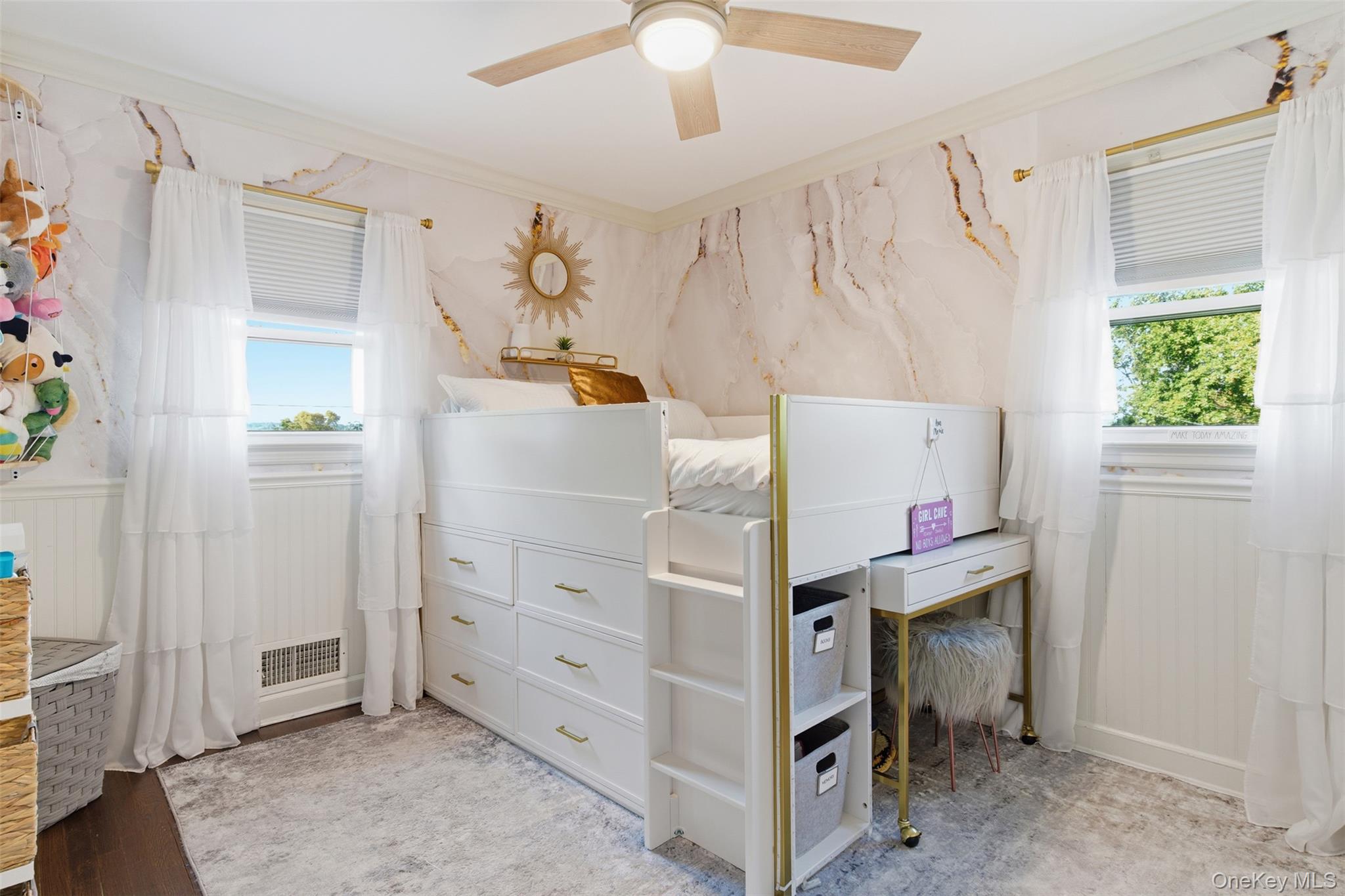 #16 photo, 17 Winchester Lane, Huntington , NY 11743