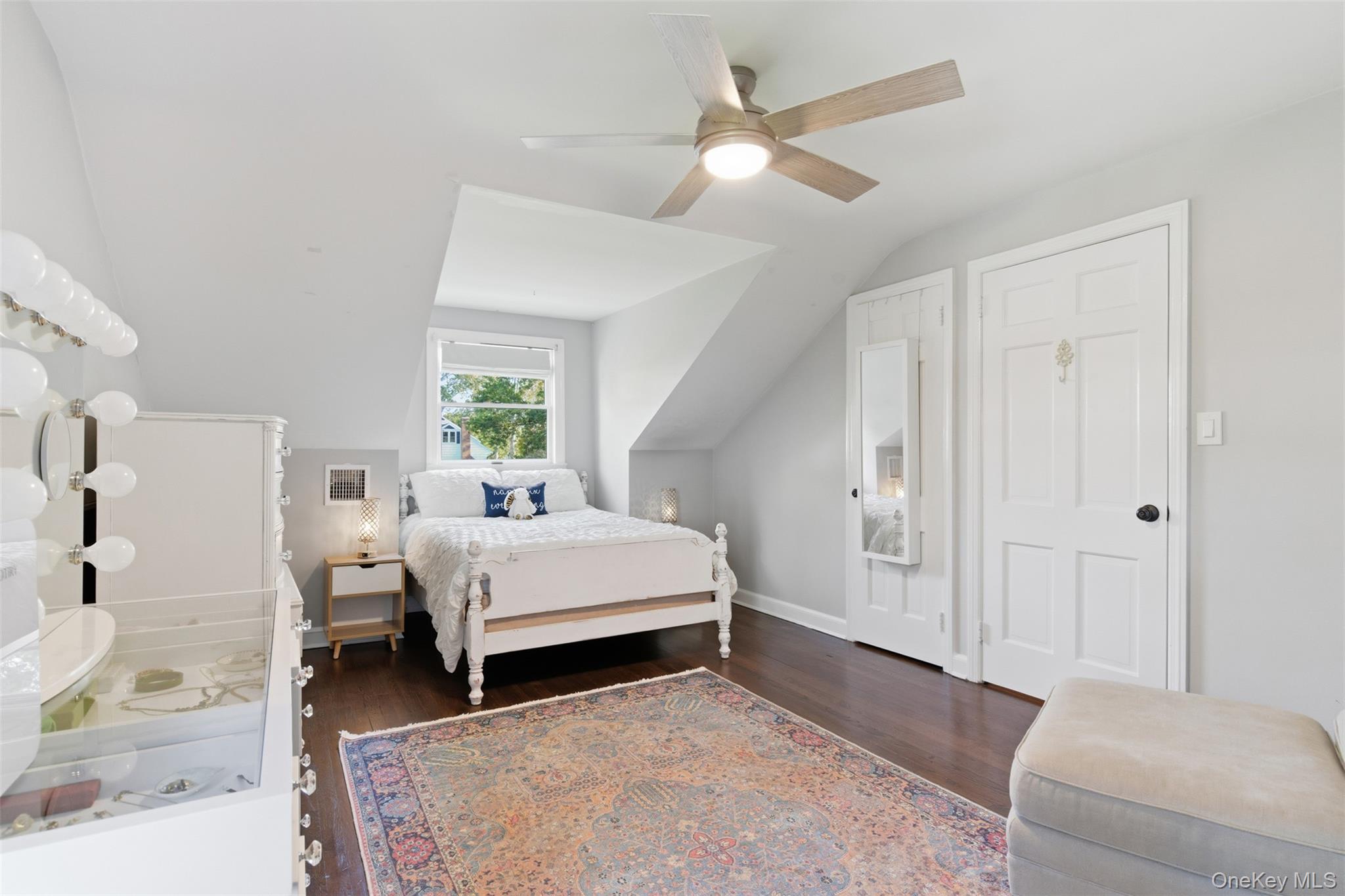 #18 photo, 17 Winchester Lane, Huntington , NY 11743