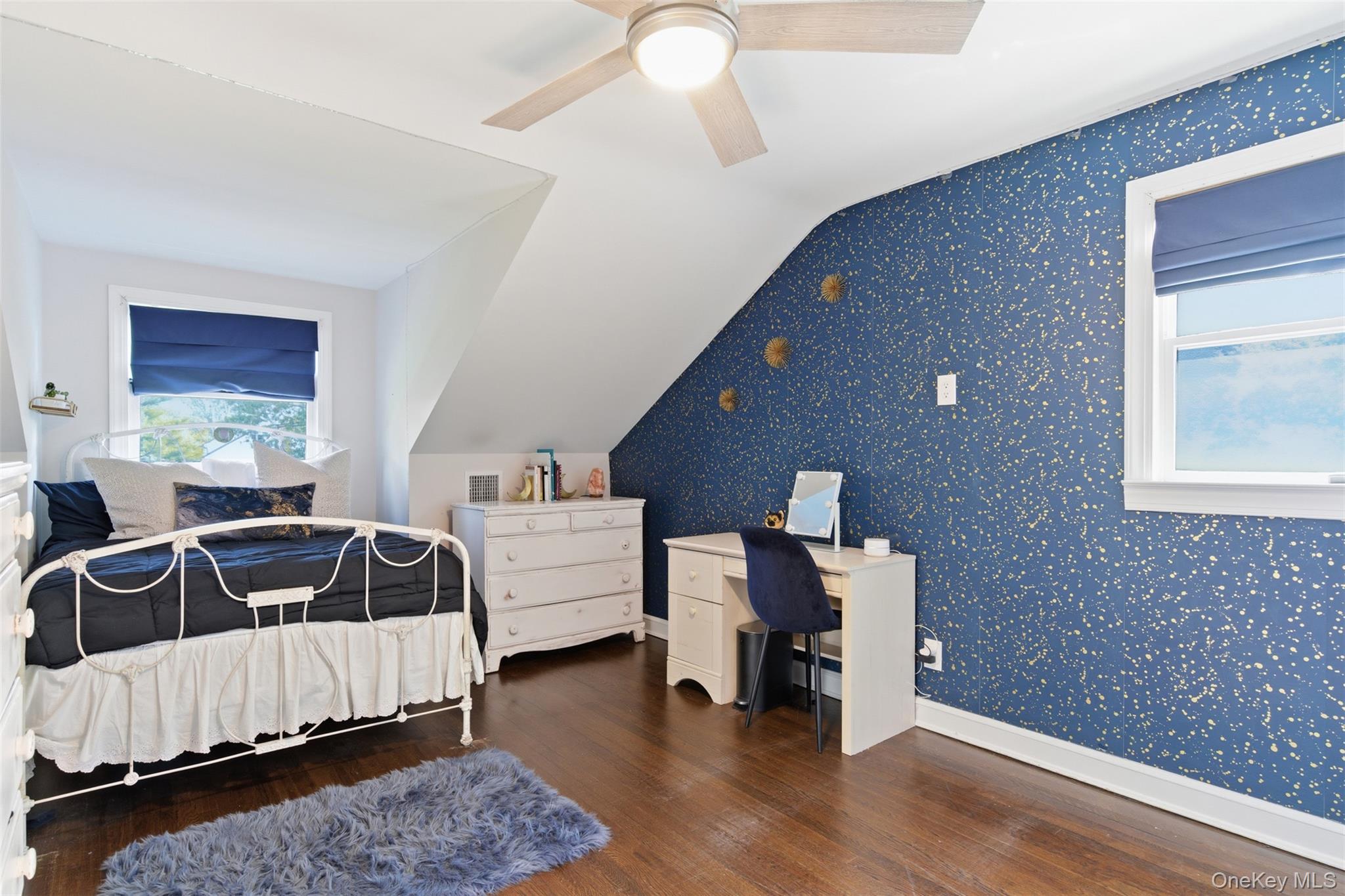 #19 photo, 17 Winchester Lane, Huntington , NY 11743