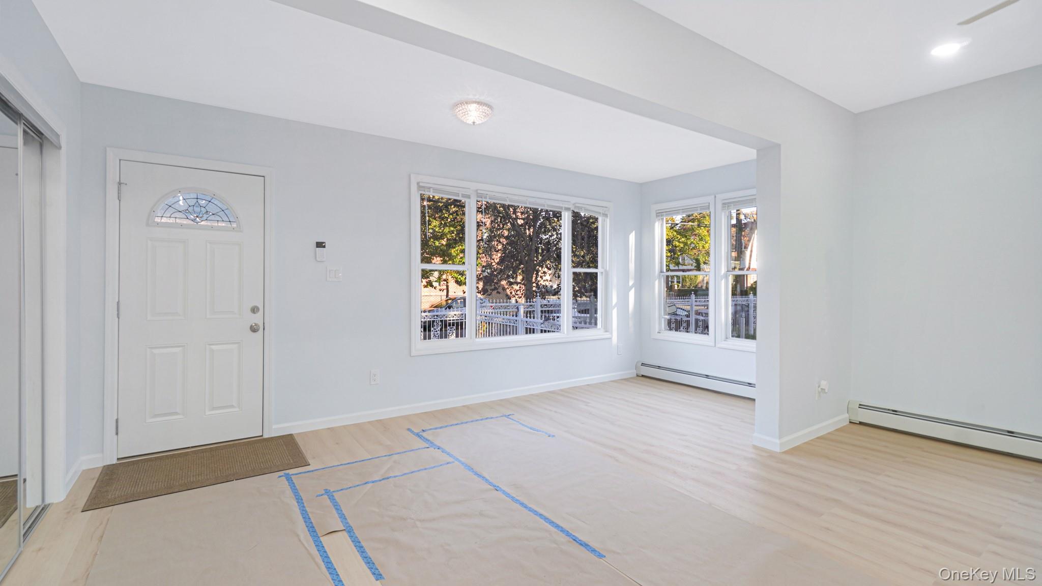 #12 photo, 106-14 217th Street, クイーンズ区 Queens Village , NY 11429