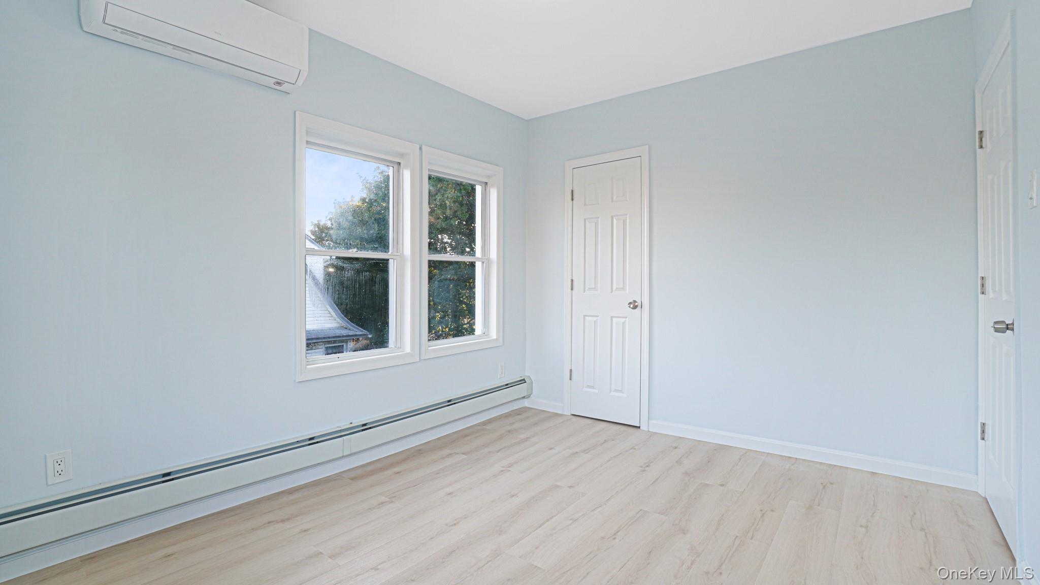 #15 photo, 106-14 217th Street, クイーンズ区 Queens Village , NY 11429