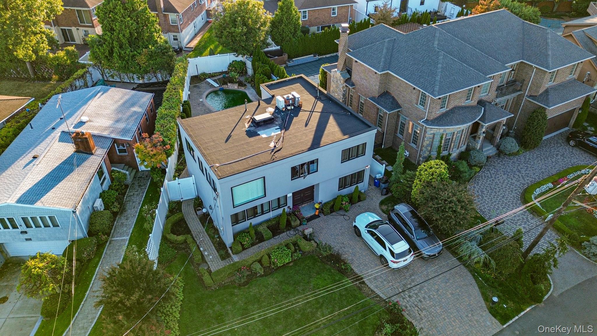 #1 photo, 14962 Powells Cove Boulevard, クイーンズ区 Whitestone , NY 11357