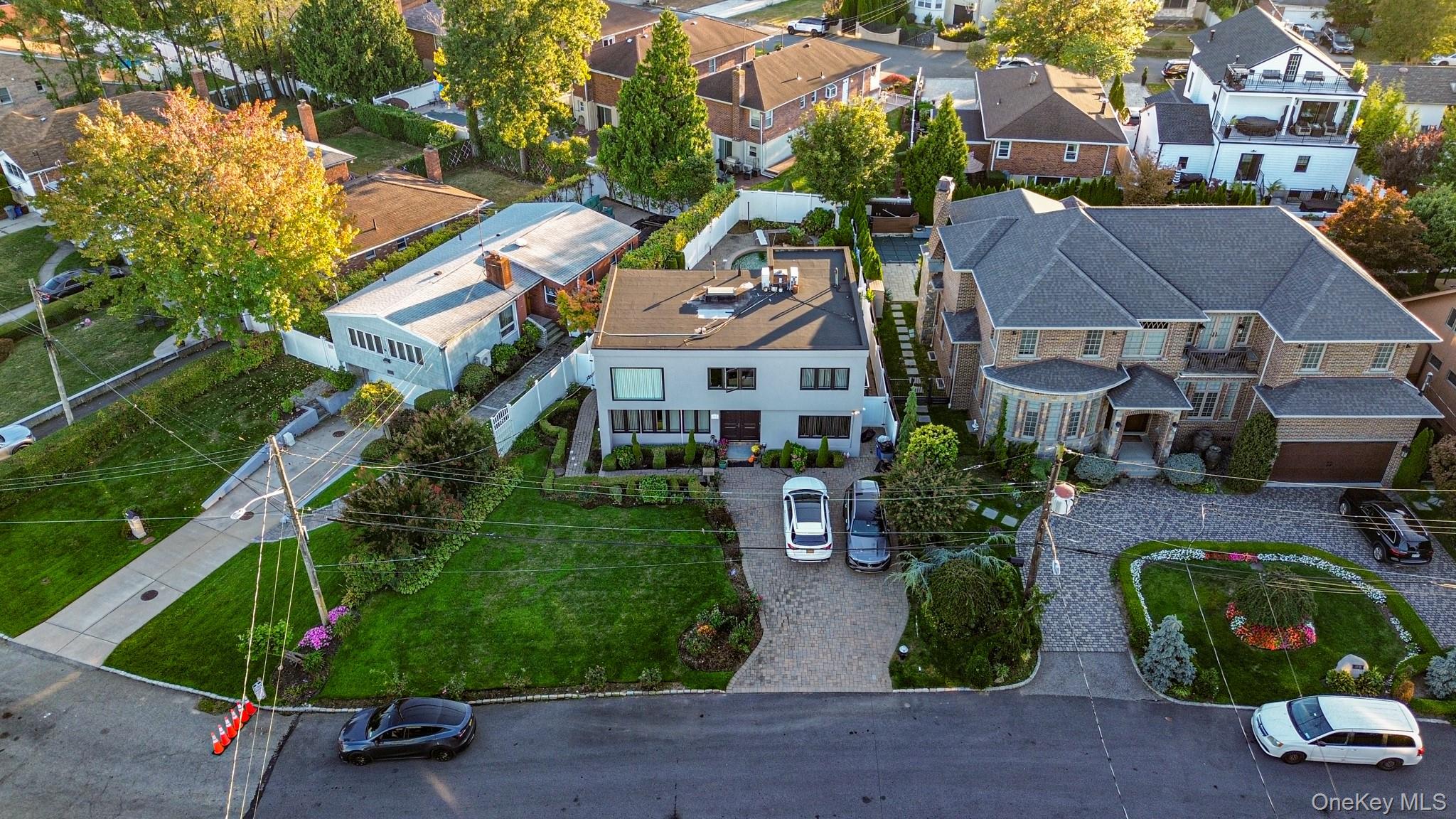 #2 photo, 14962 Powells Cove Boulevard, クイーンズ区 Whitestone , NY 11357