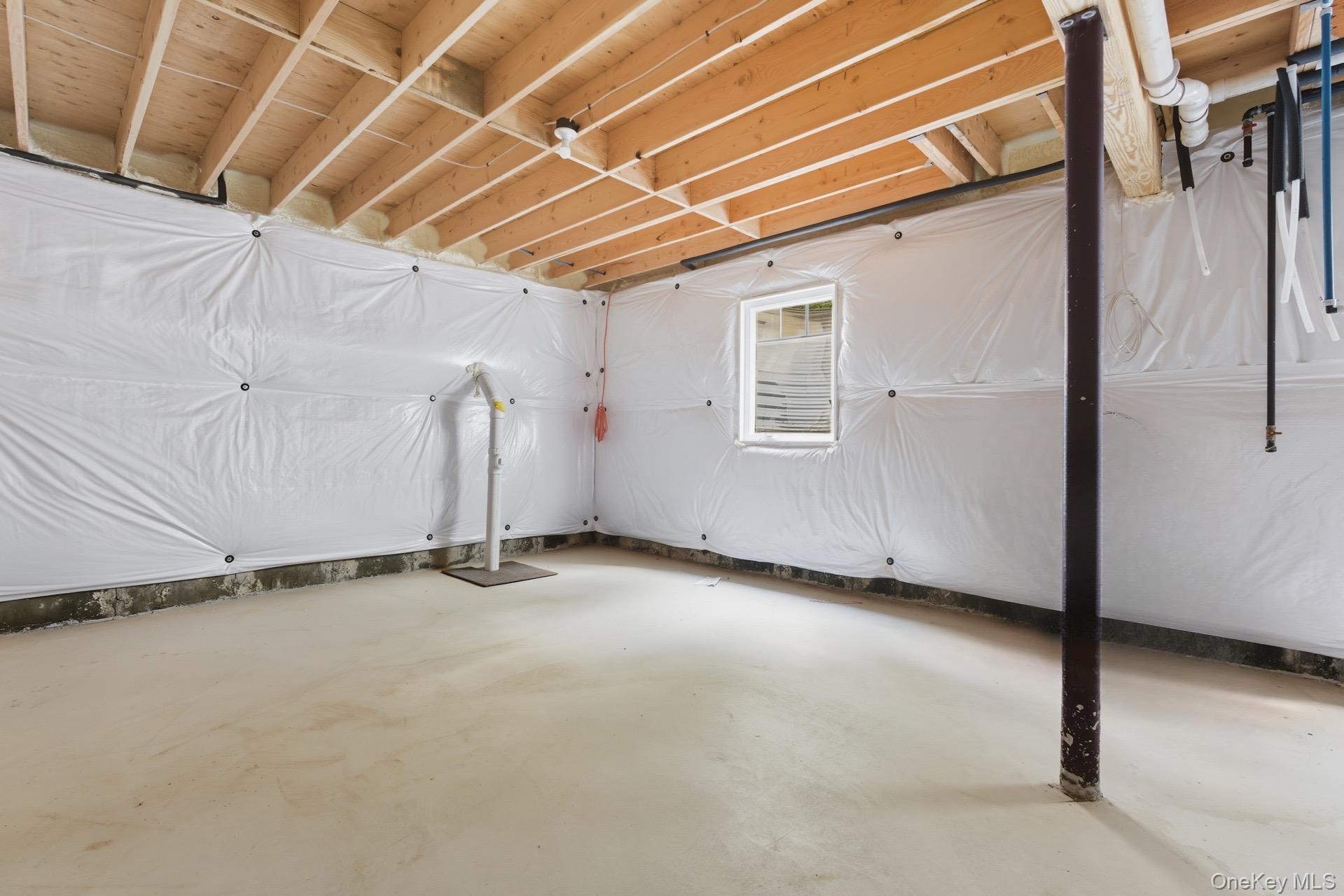 #18 photo, 35 Evergreen Avenue, サフォーク郡 Port Jefferson Station , NY 11776