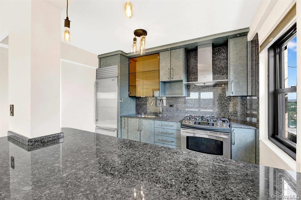 #4 photo, 109-33 71st Road, Forest Hills , NY 11375